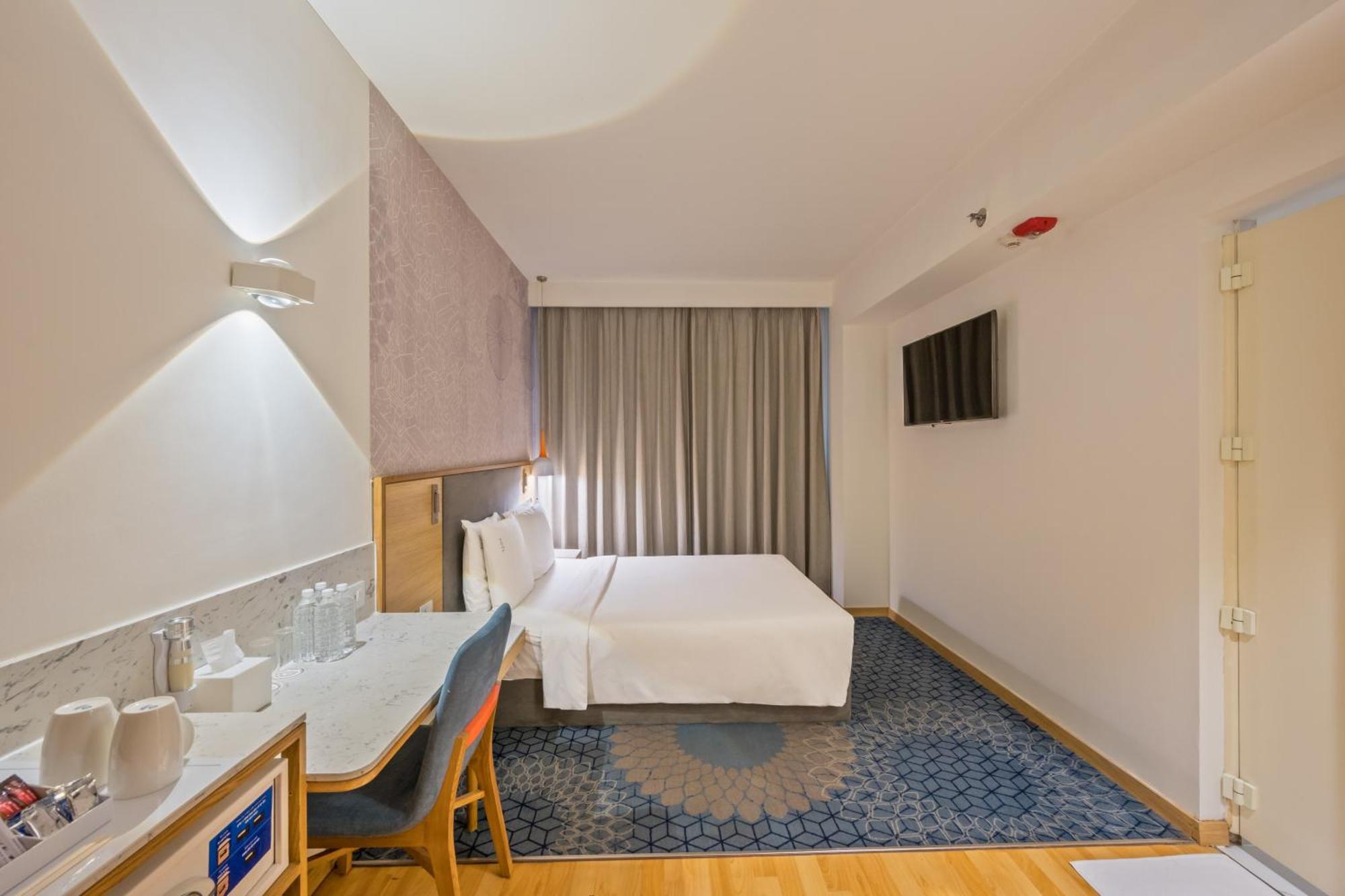 Hotel Express Whitefield Itpl By Ihg 3*