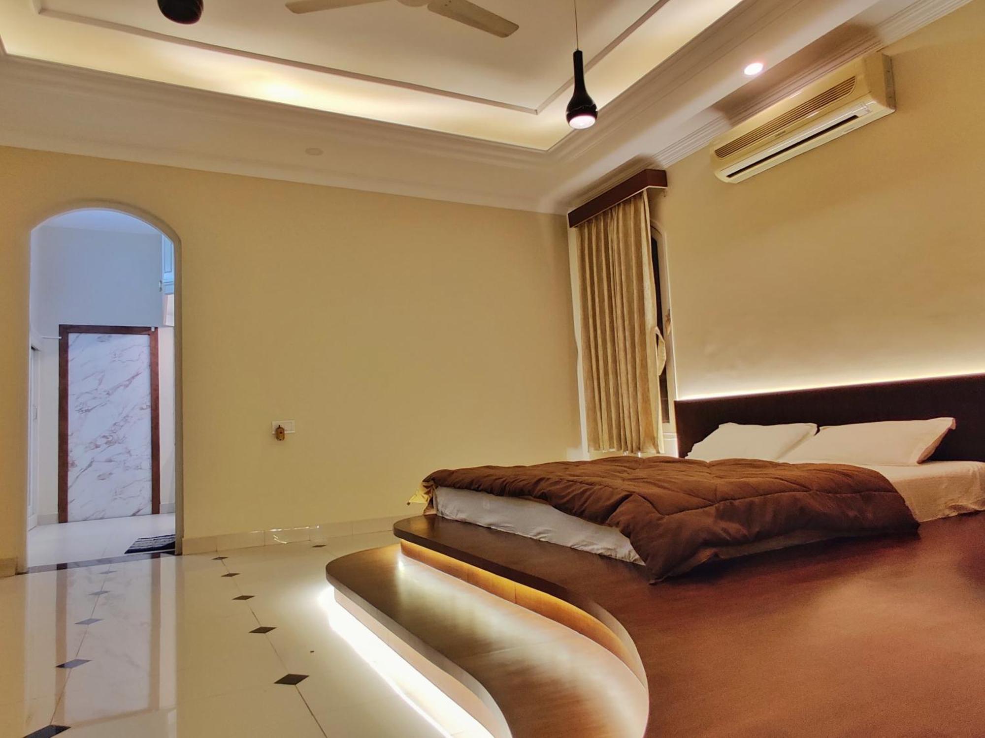 Guest house The Rustic Manor #8 Bangalore
