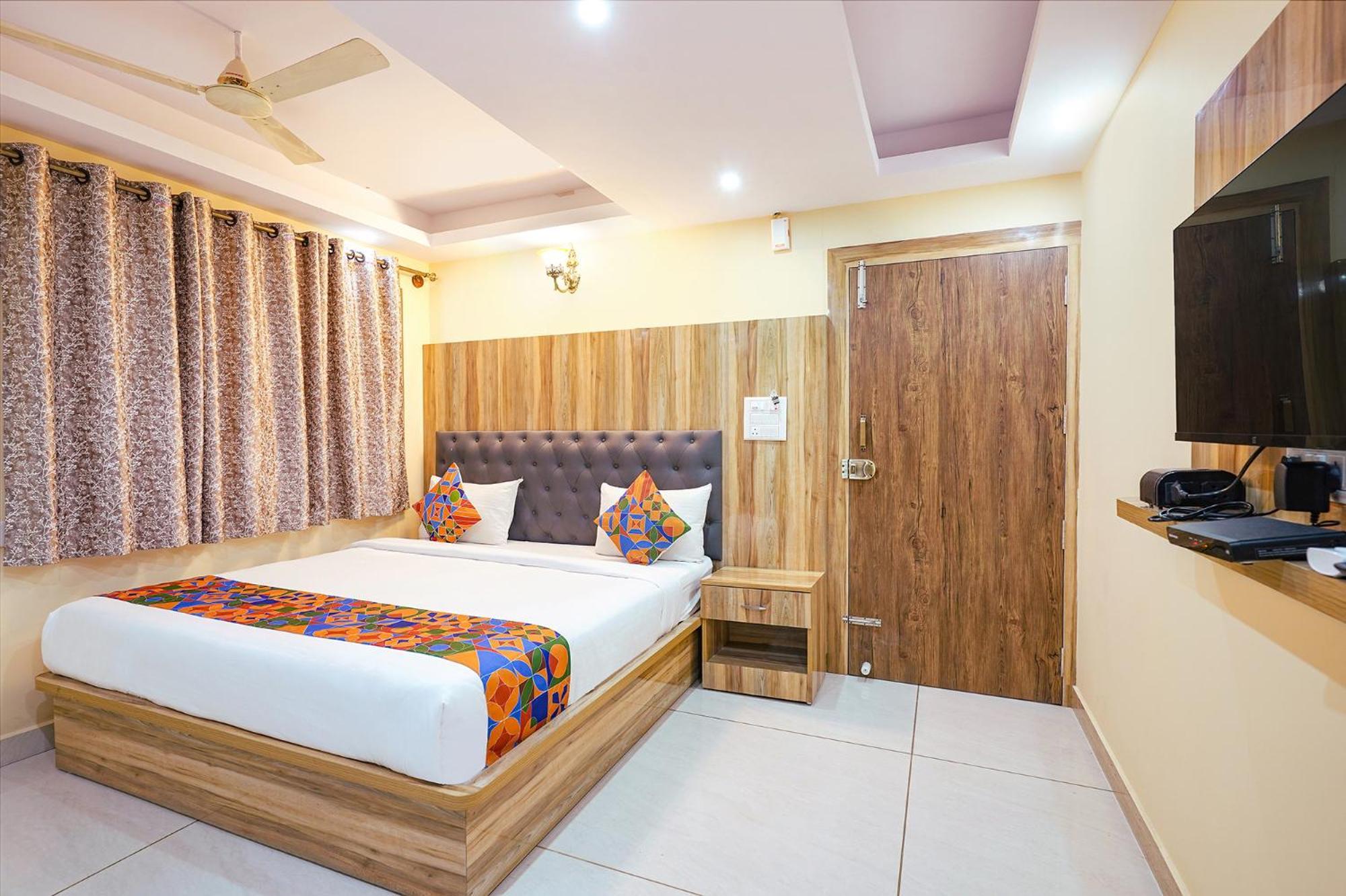 Hotel Open By Olive - Sai Luxury Comforts *