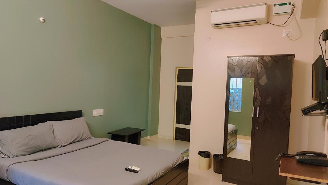 Metro Hotel 3*