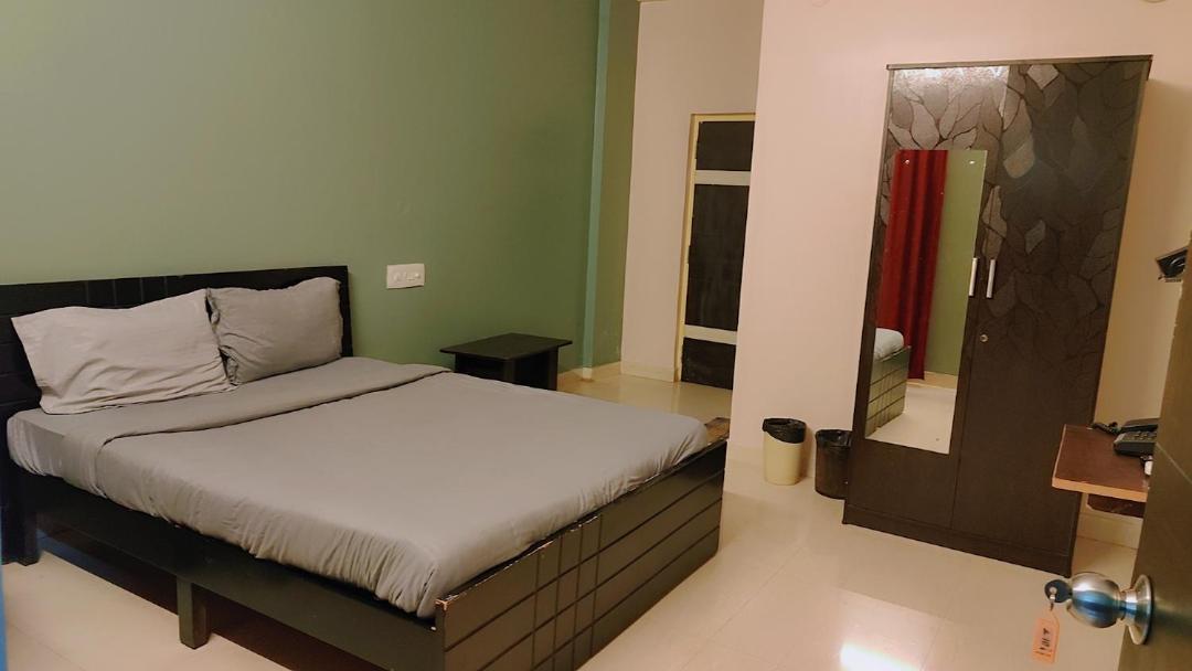 Metro Hotel 3*