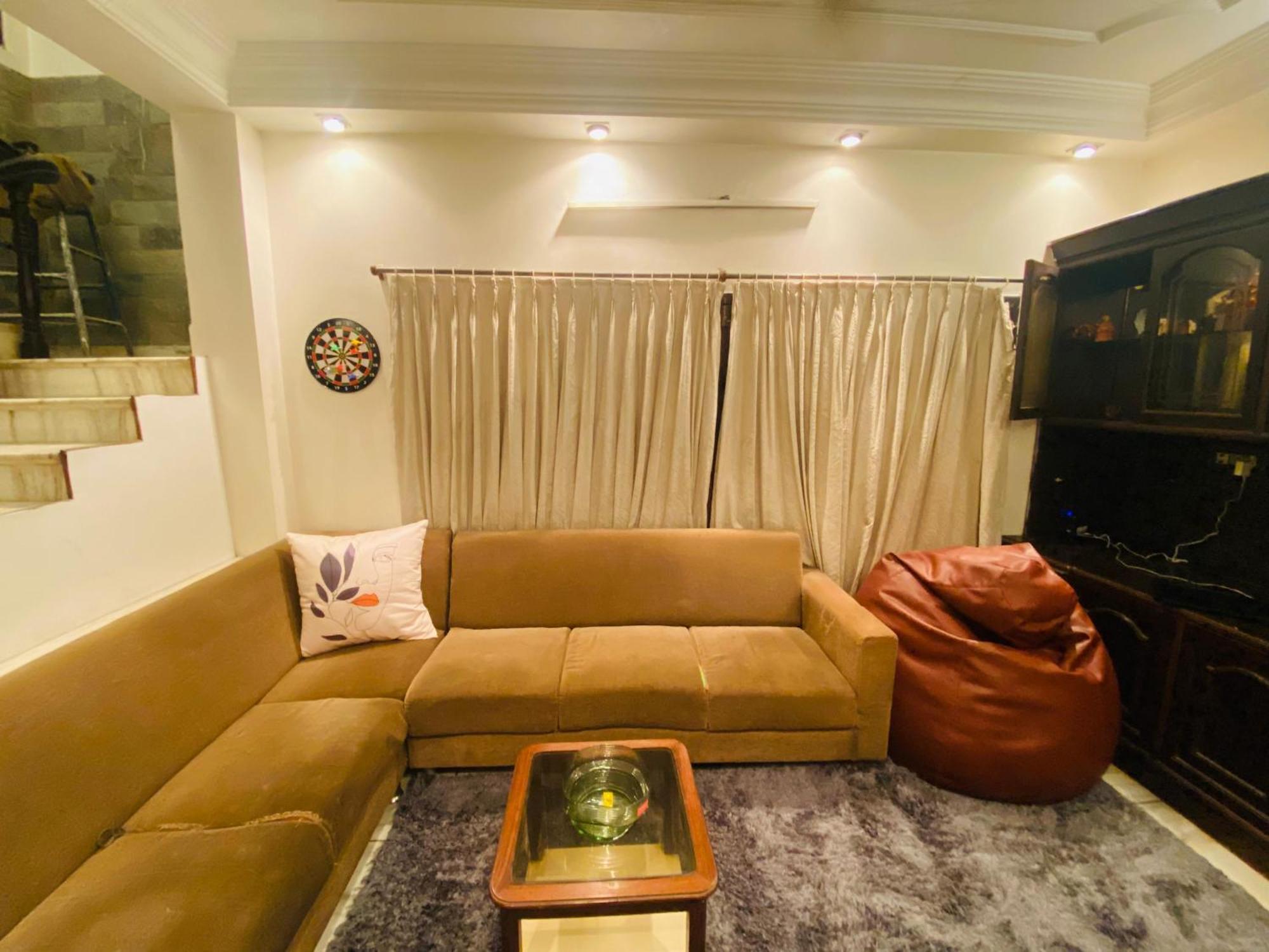 Villa Regal Saphire 5 Bhk Luxury Bangalore