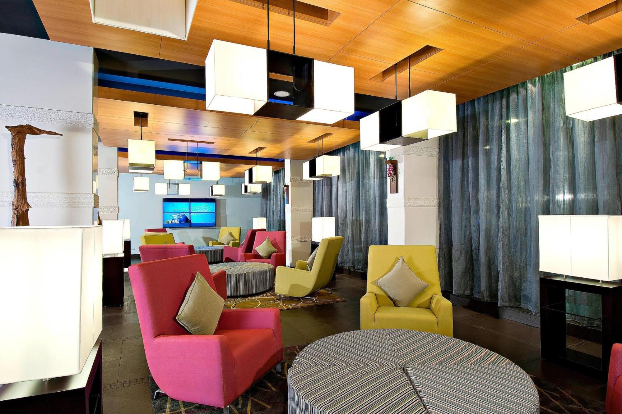 Aloft Whitefield 4*