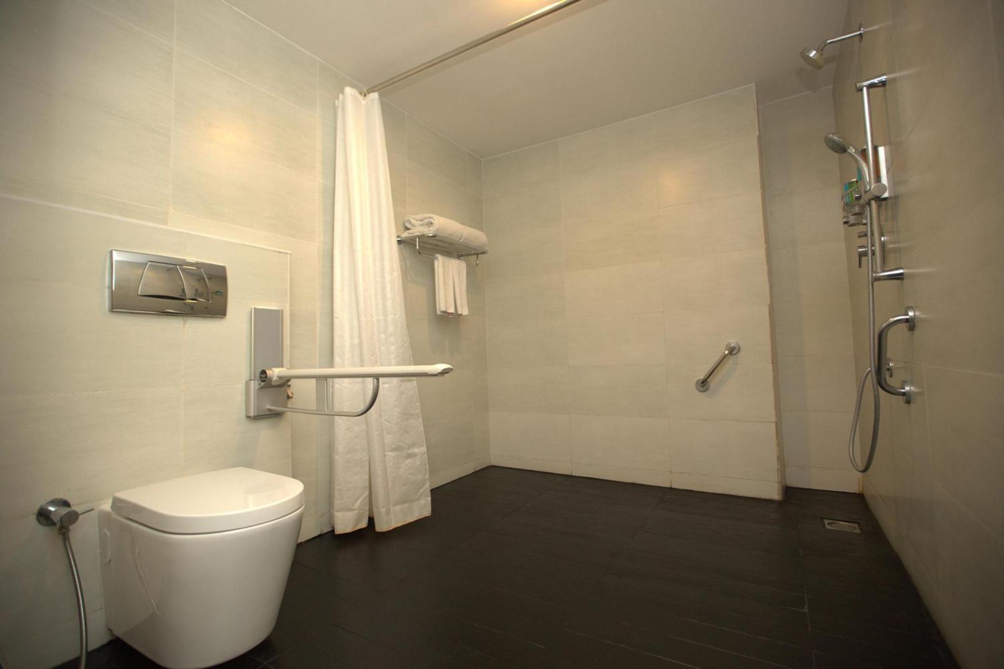 Aloft Whitefield