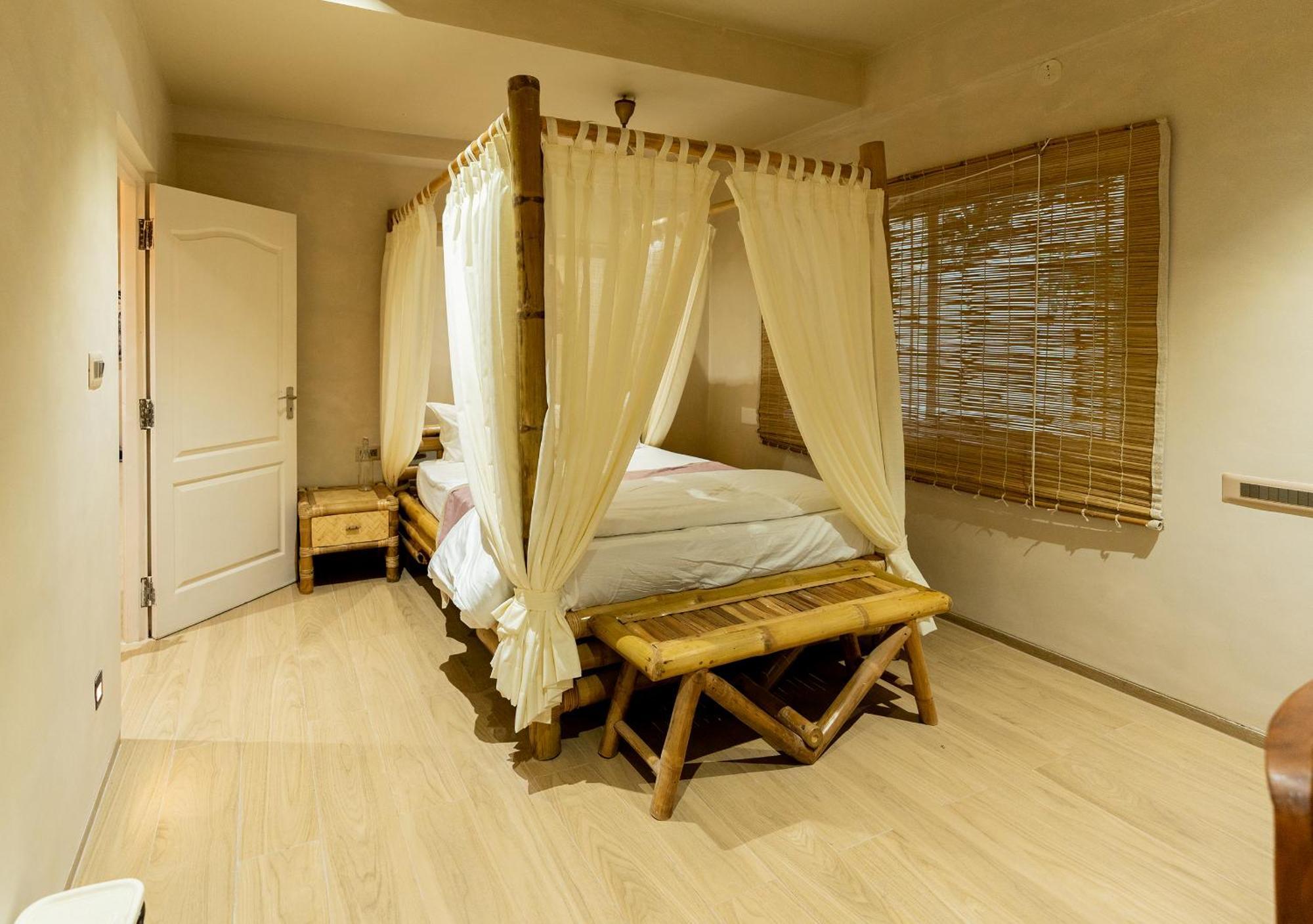 The Japandi Nest, Ultra Luxe 3bhk, Jayanagar- Great Location Apartment *