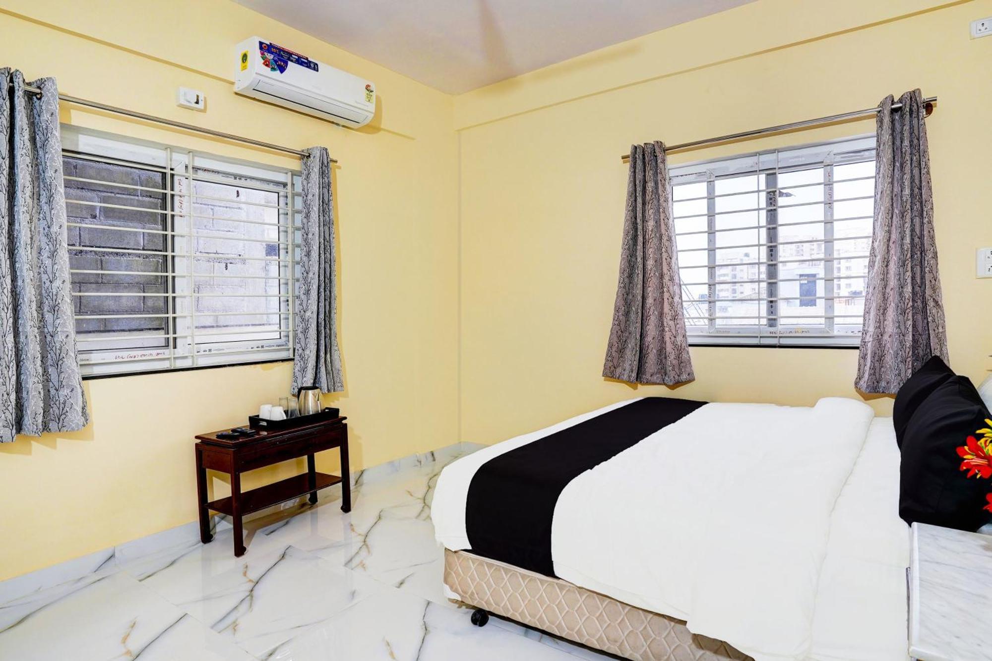 O Rr Comforts Hotel