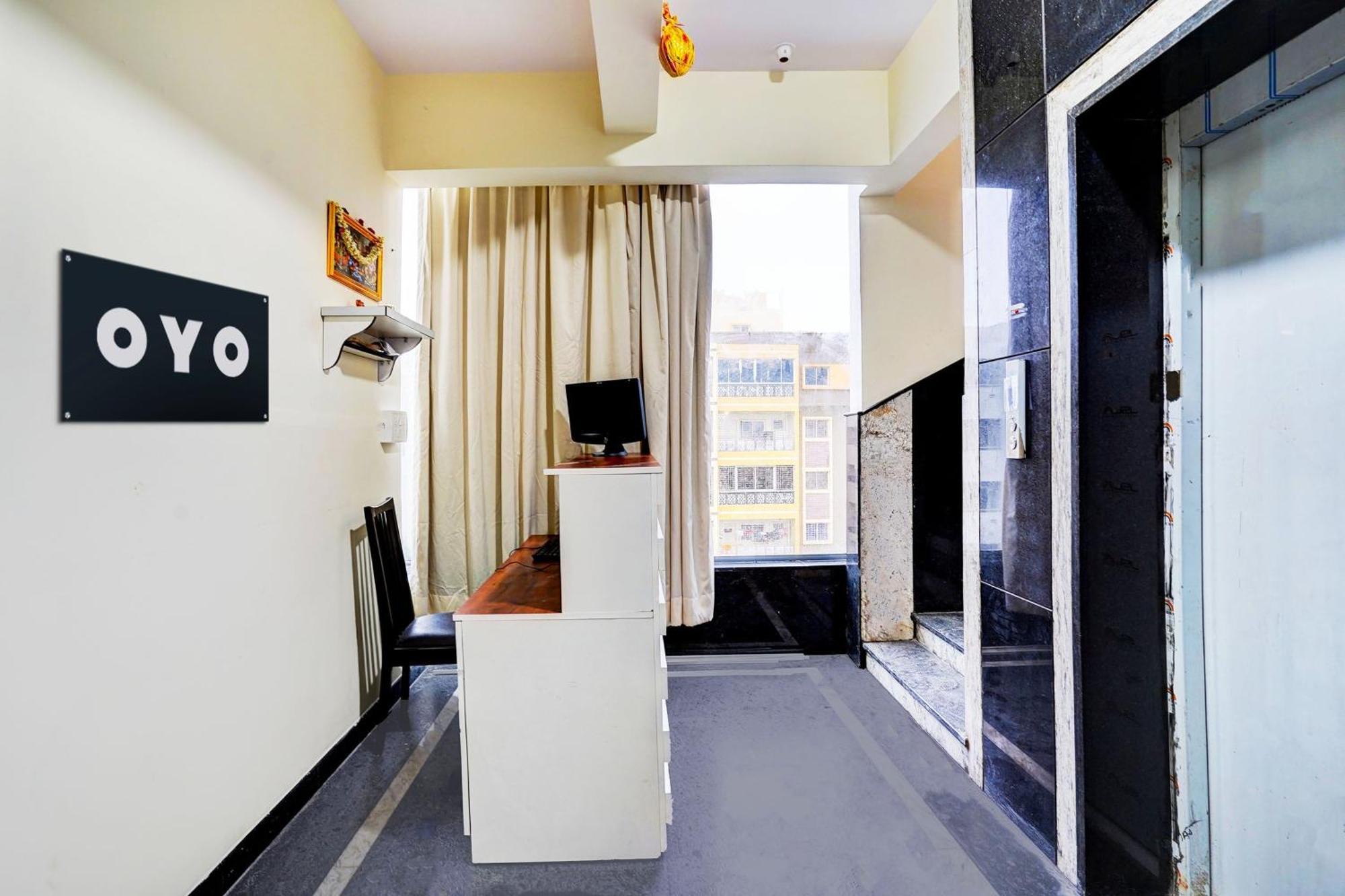 O Rr Comforts Hotel