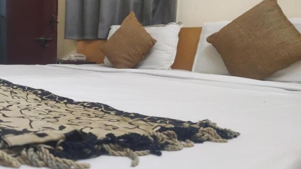 Hotel O Aster Vue ,near K R Puram , Bhattarahalli Signal