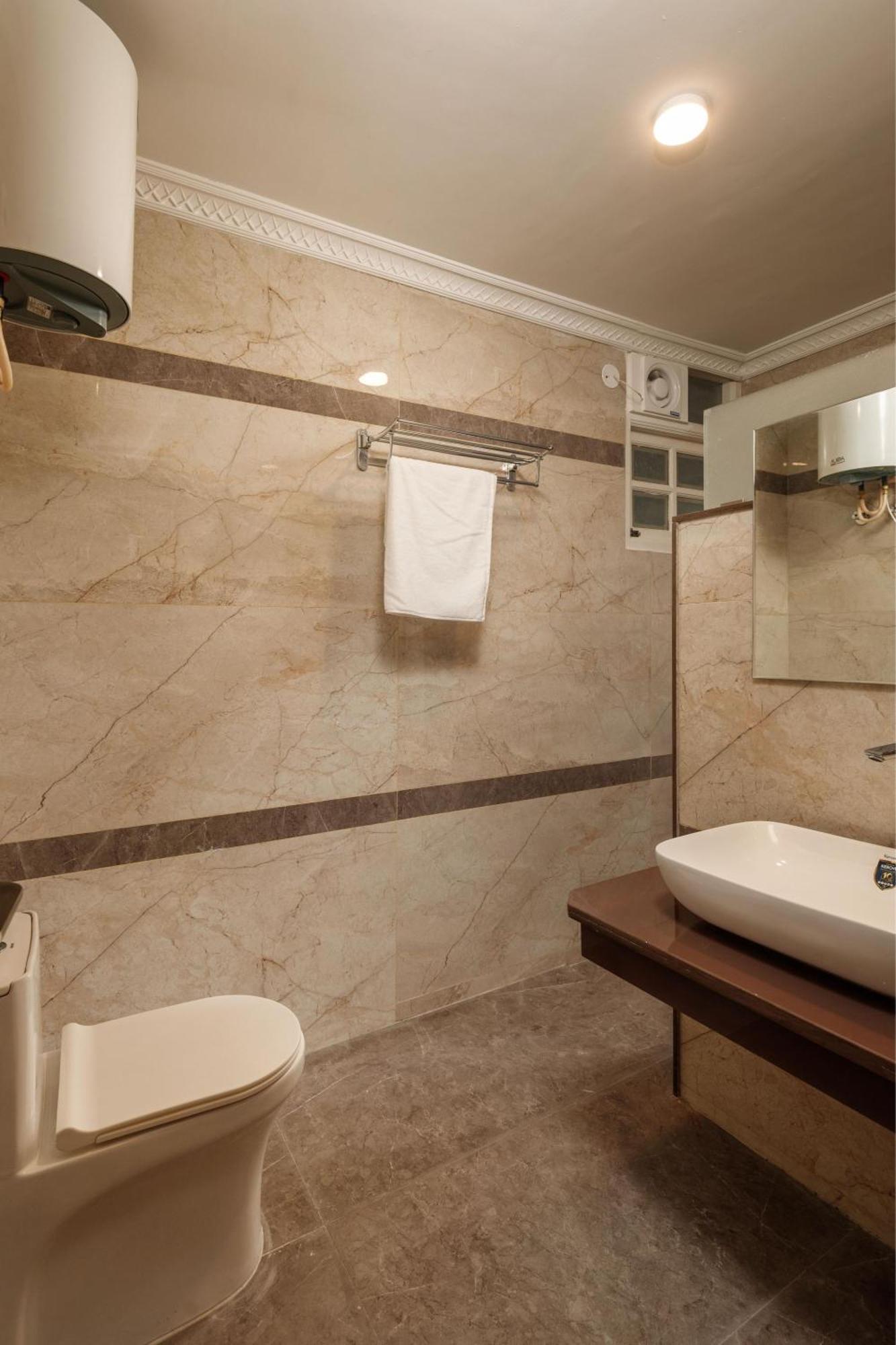 Avalon 302 Nr Mg Road 3bhk Ac Apartment *