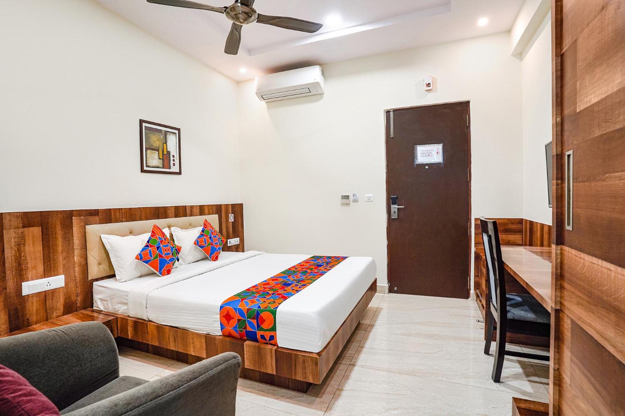 Hotel Fabhotel Wonder - Nr Aecs Layout Main Road Bangalore
