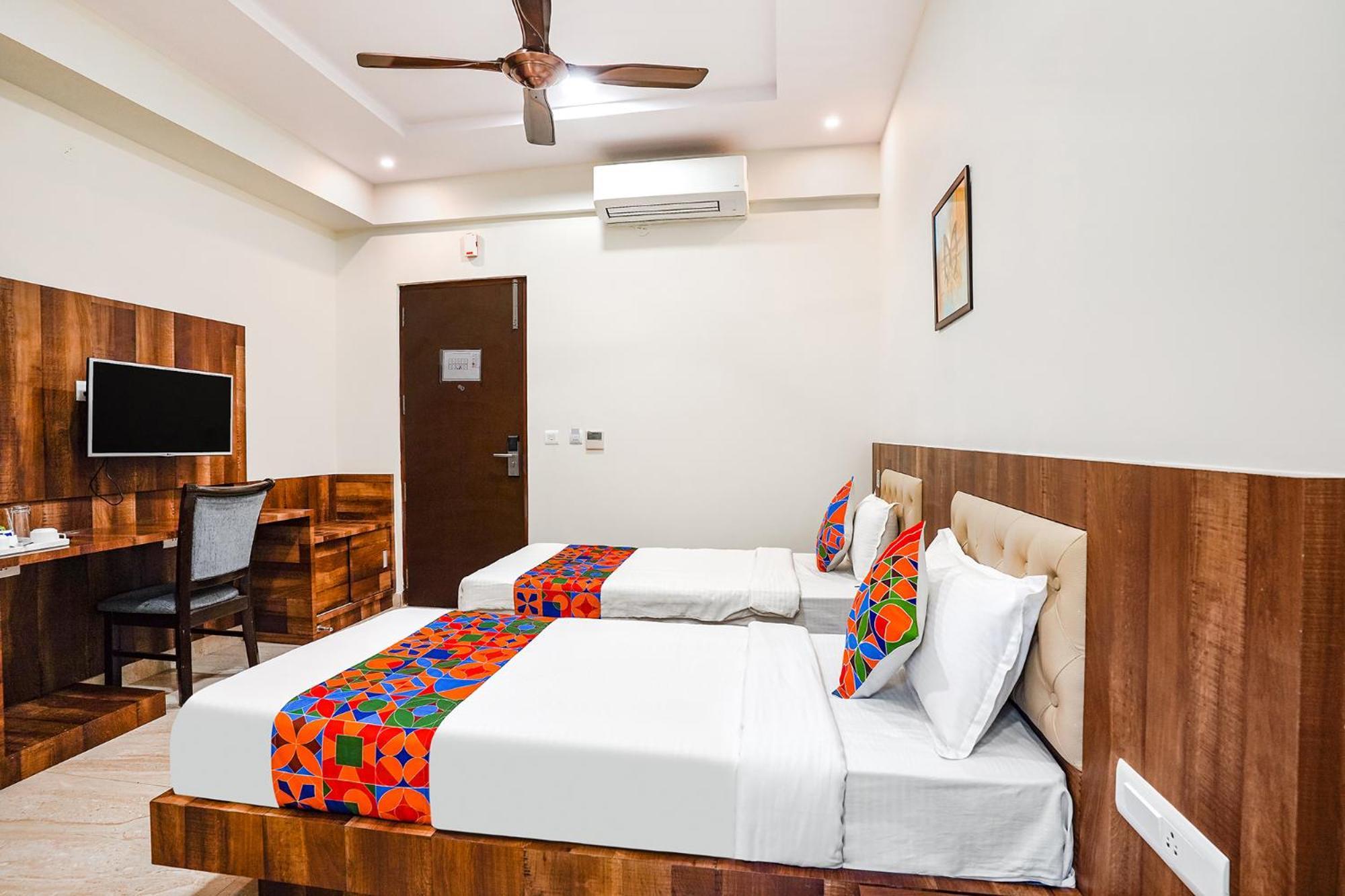 Fabhotel Wonder - Nr Aecs Layout Main Road Hotel