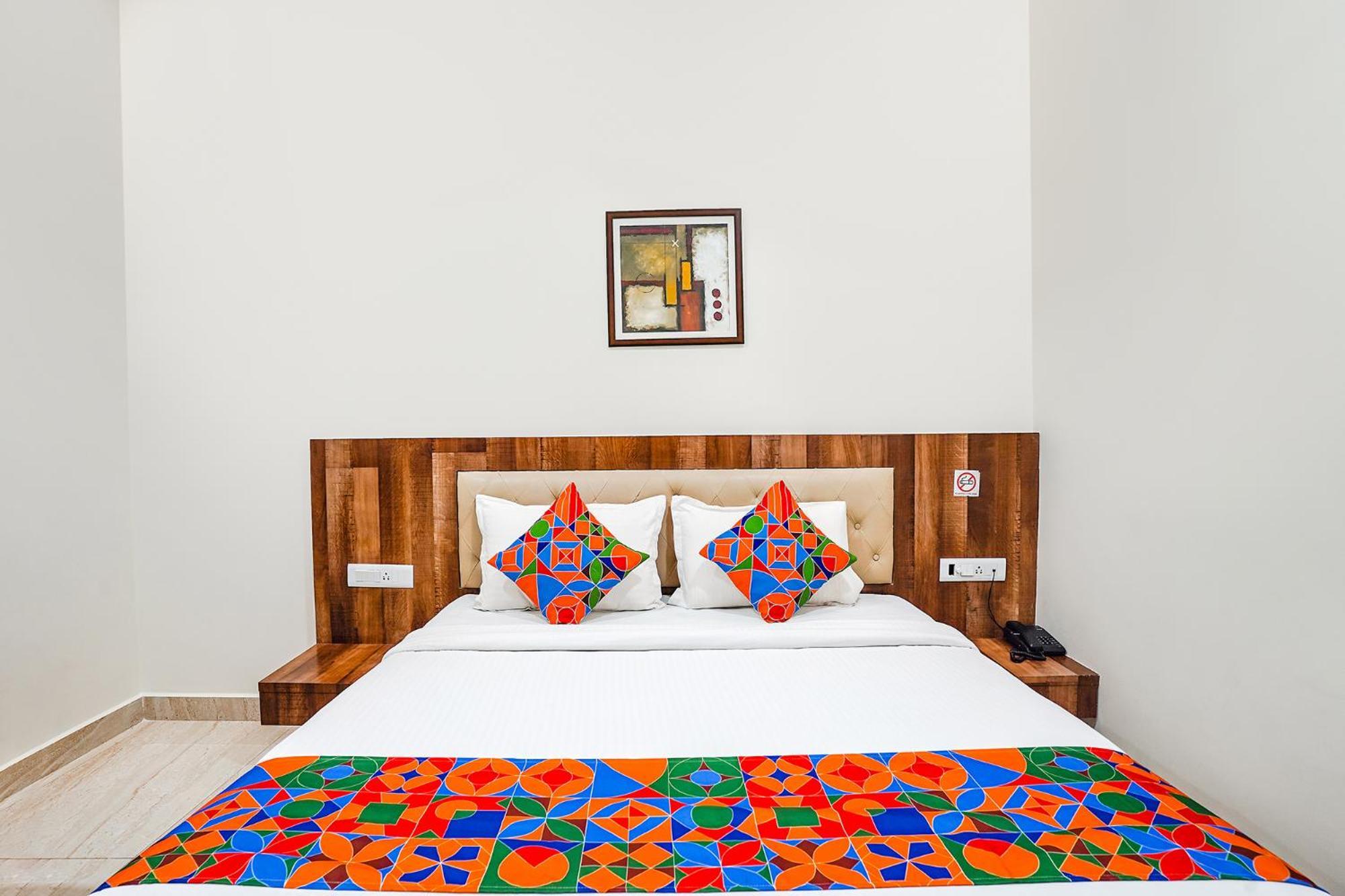 Hotel Fabhotel Wonder - Nr Aecs Layout Main Road Bangalore