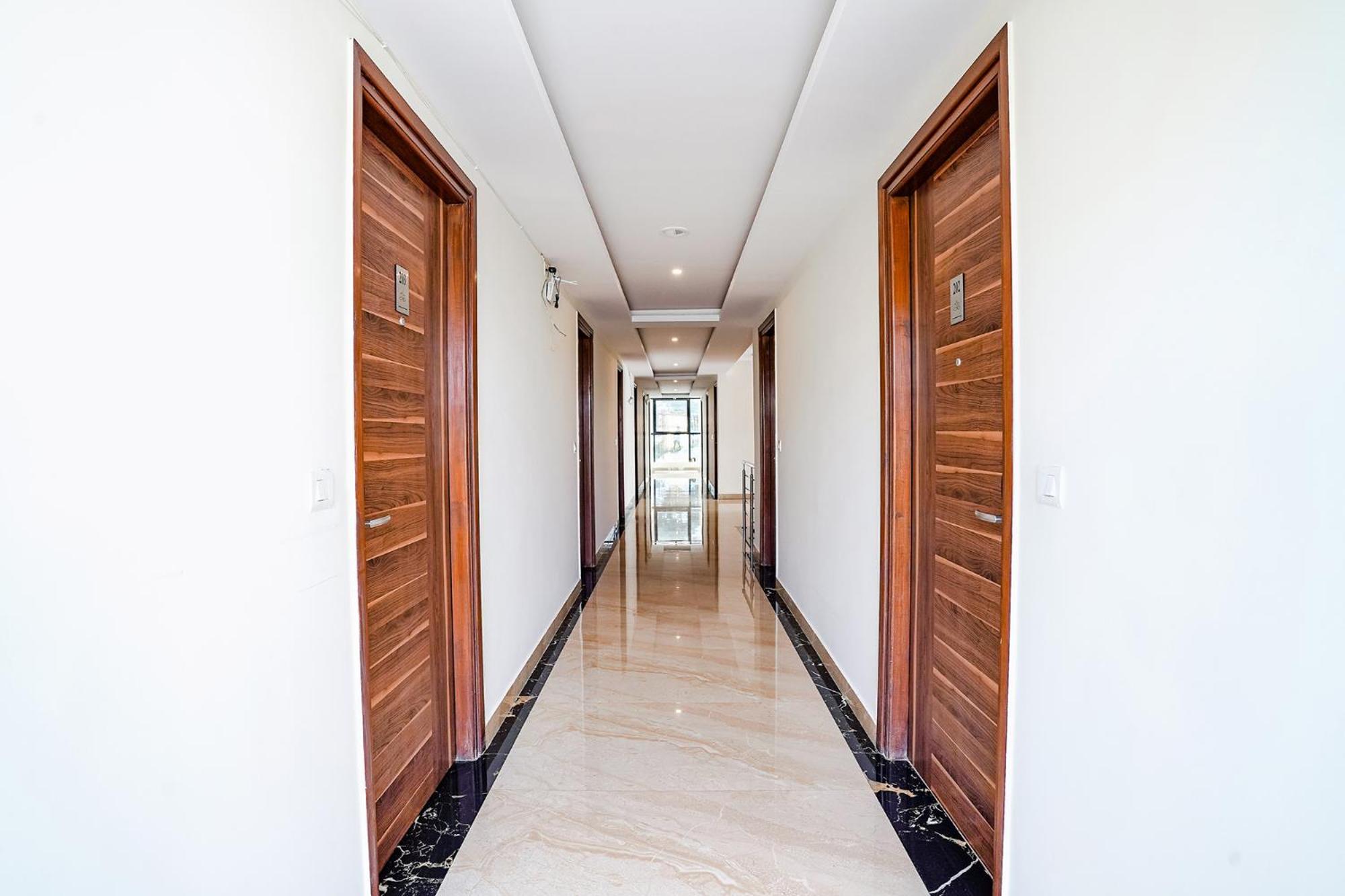 Fabhotel Wonder - Nr Aecs Layout Main Road Bangalore