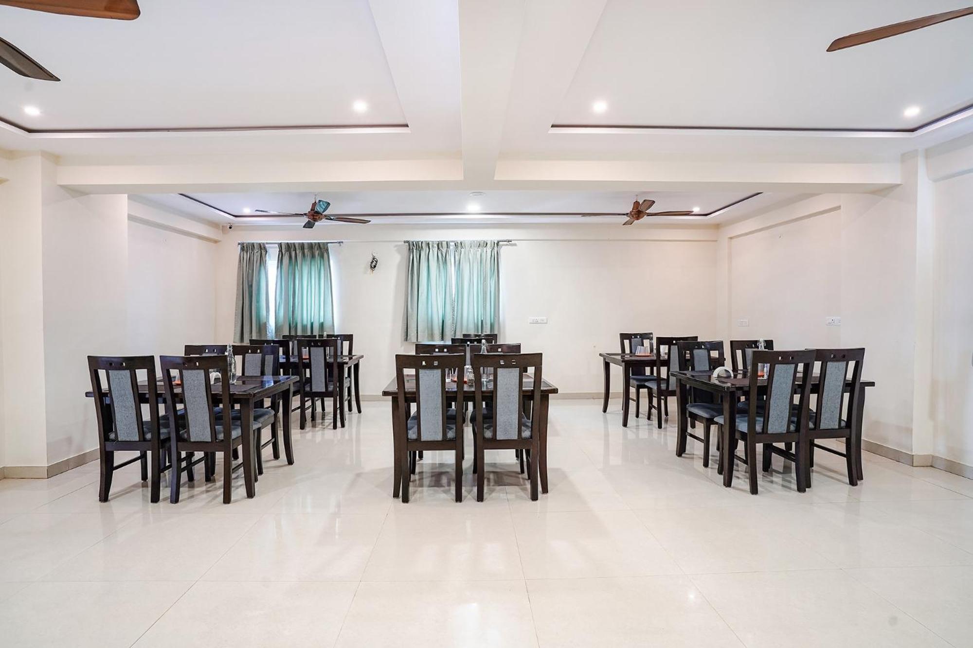 Hotel Fabhotel Wonder - Nr Aecs Layout Main Road