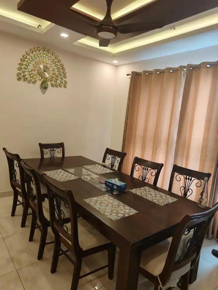 Apartment Spacious 3 Bhk On High Flr With Sunset , View *