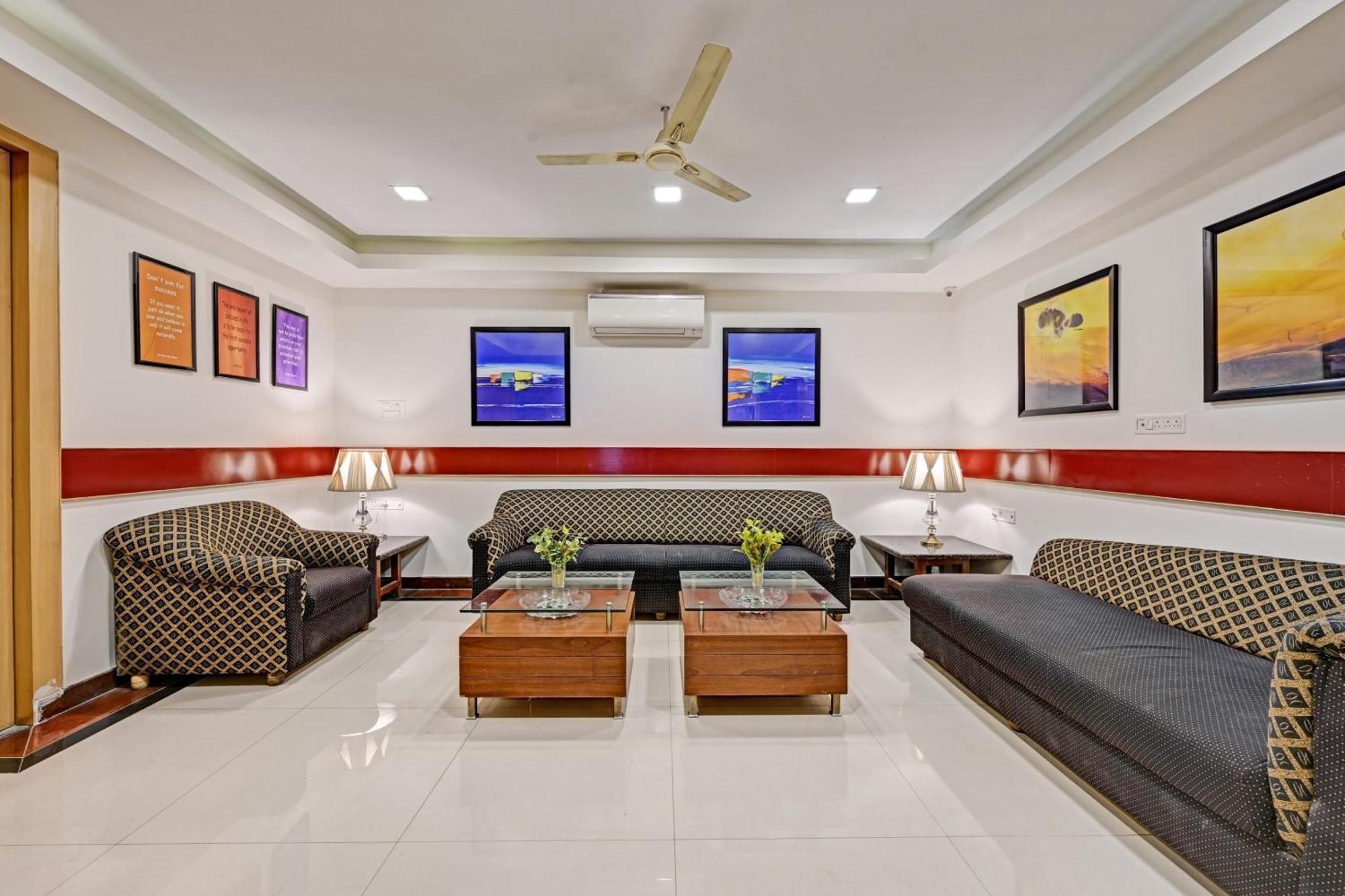 Collection O Sri Sai Ram Hotel Bangalore
