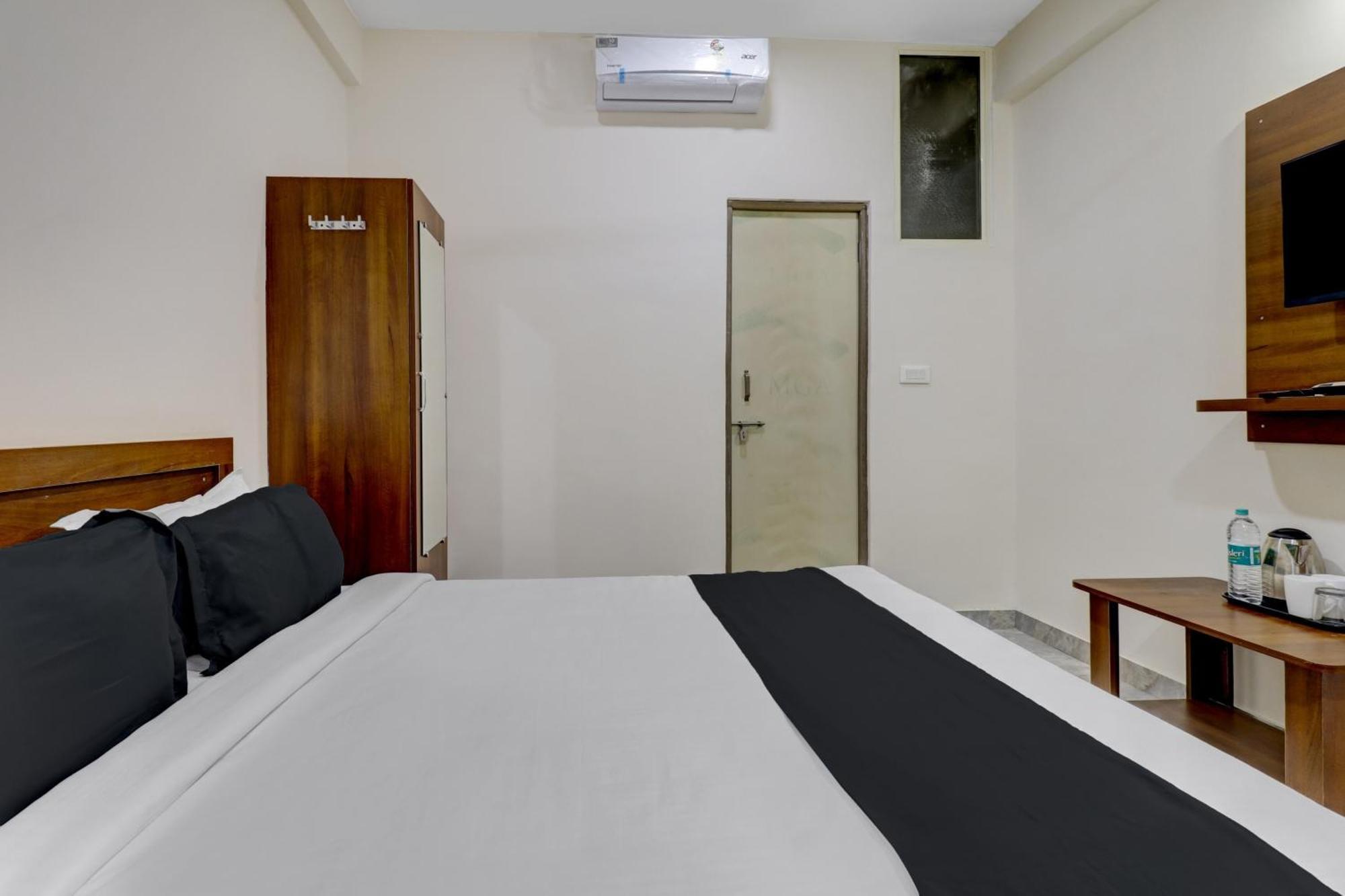 Hotel O Cheluva Residency