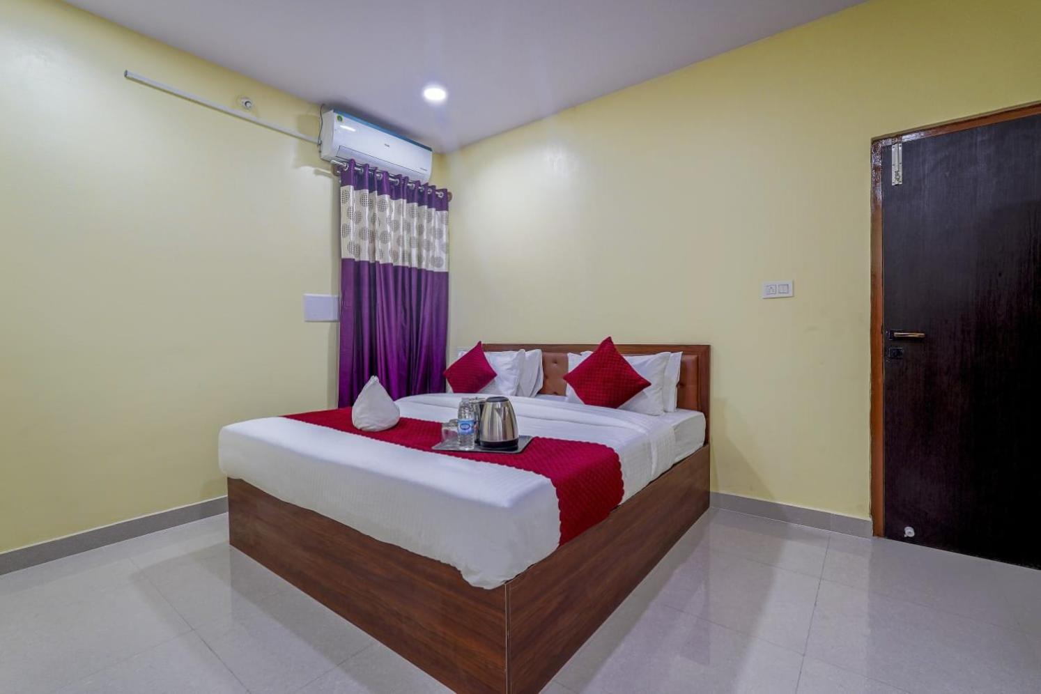 Ayodhya Comforts 3*