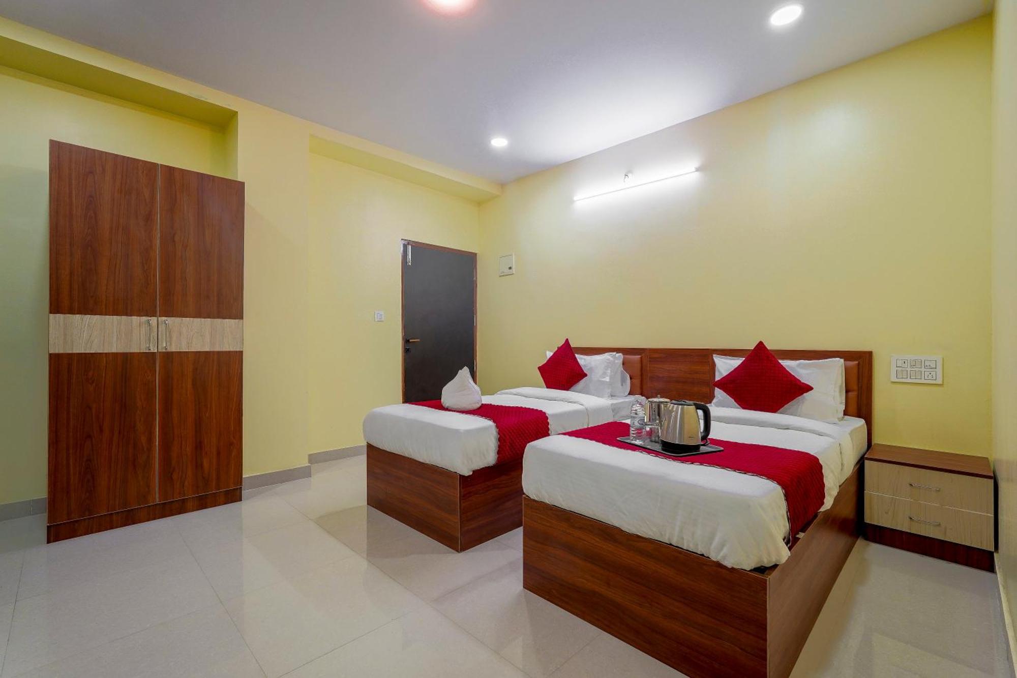 Ayodhya Comforts Hotel