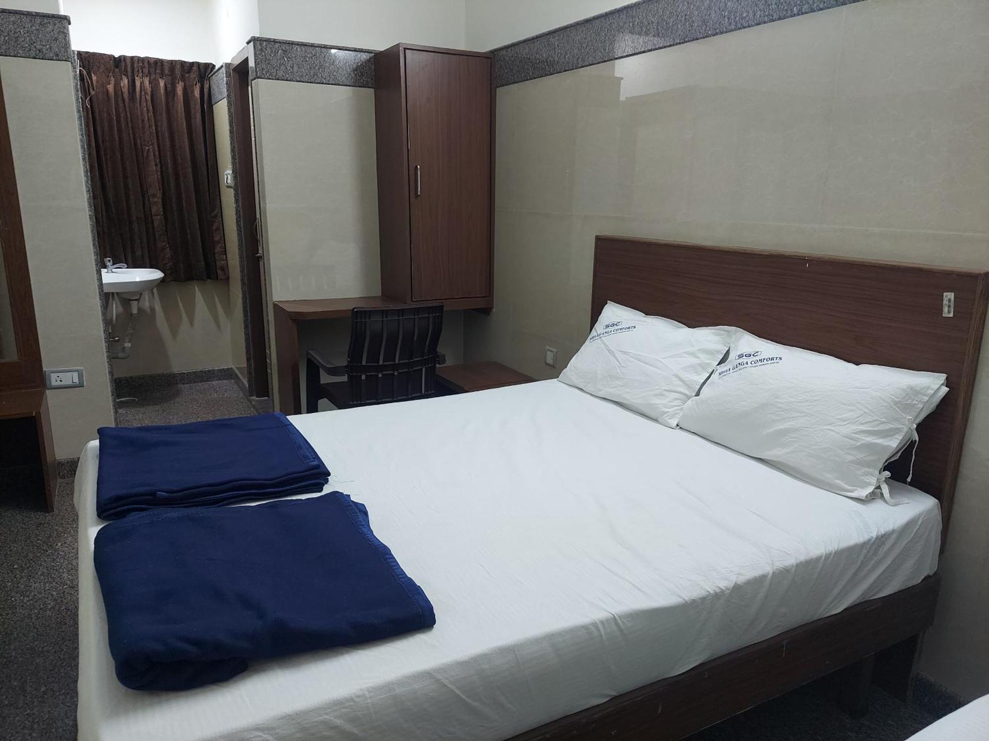 Shivaganga Comforts Hotel 3*