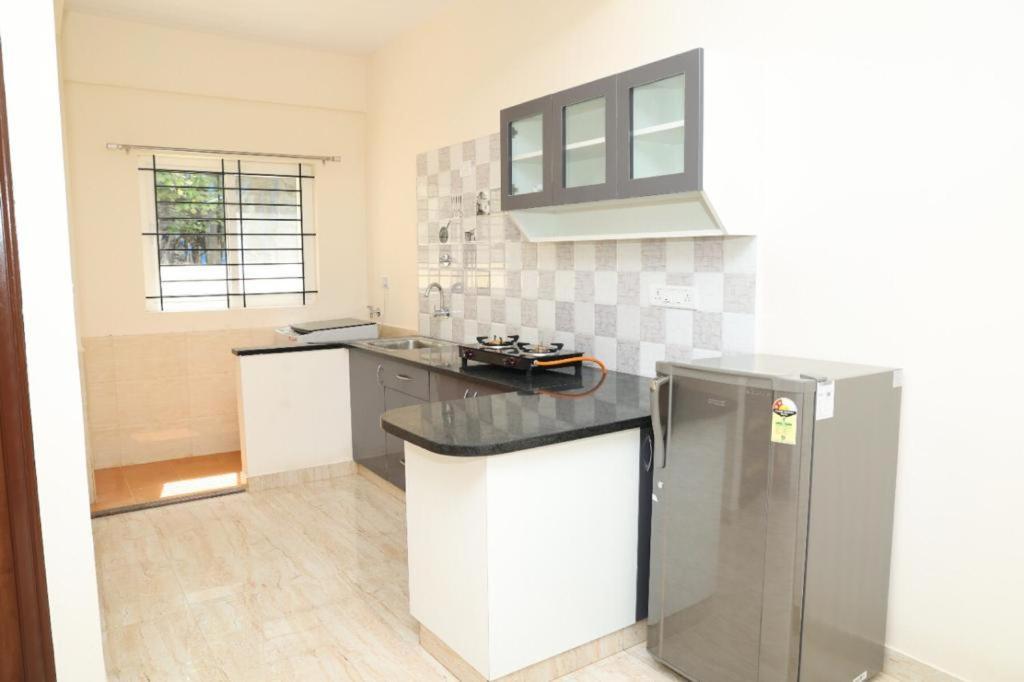 Hsr Parkside By Newstays Hotel