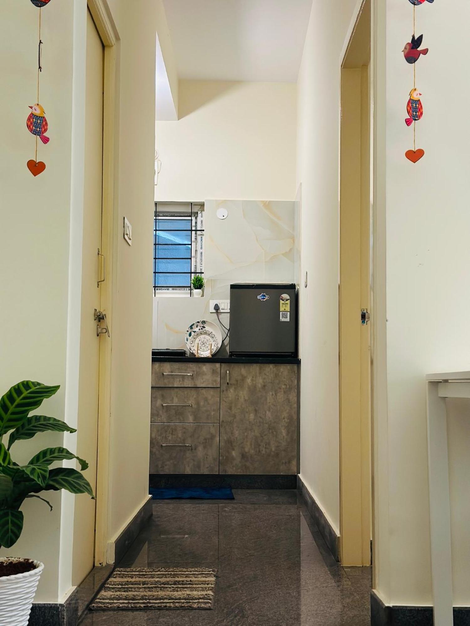 Aura, Hsr Couple Friendly 1bhk *