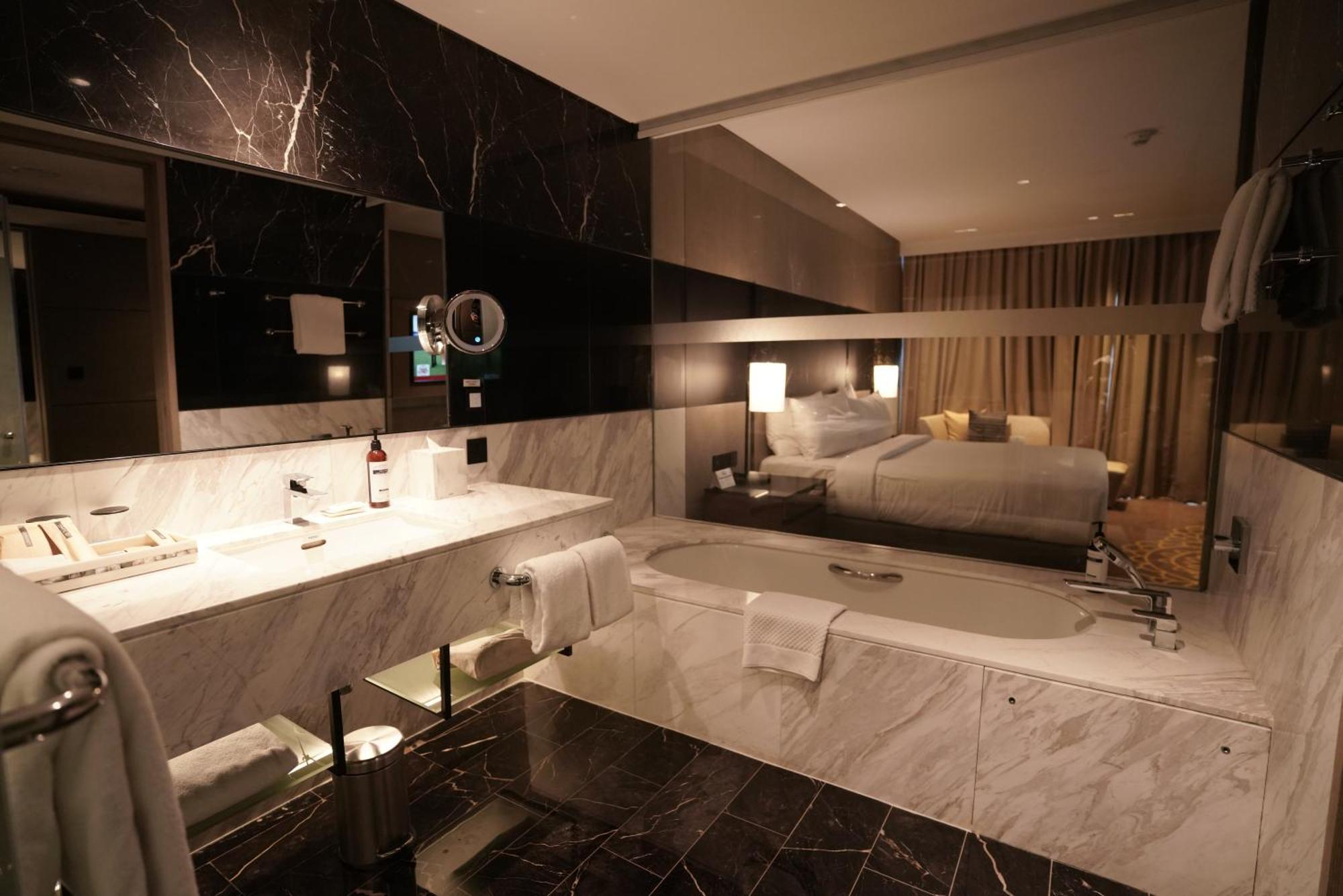 Hilton Embassy Manyata Business Park Bangalore