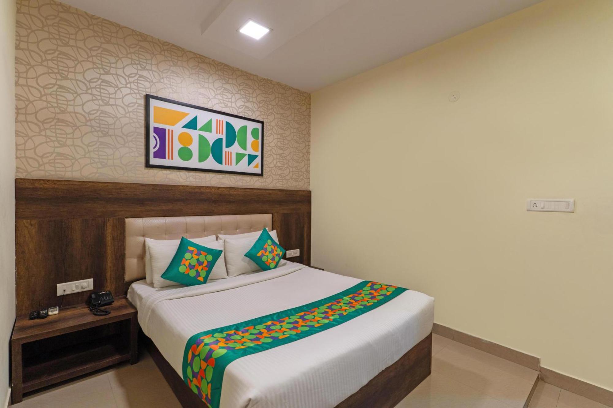 Hotel Treebo Cranberry Delight, Manyata Tech Park 3*