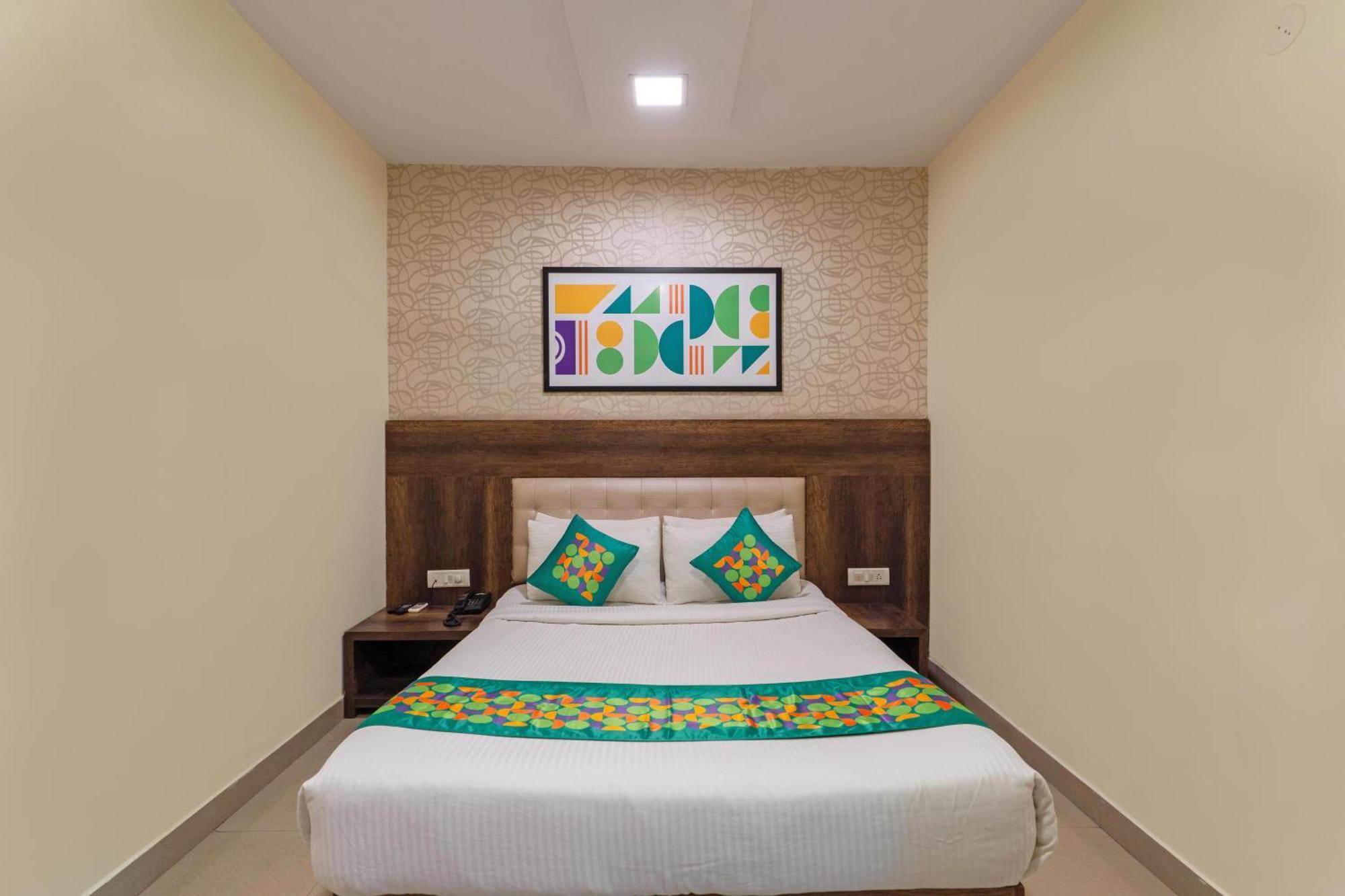 Hotel Treebo Cranberry Delight, Manyata Tech Park Bangalore