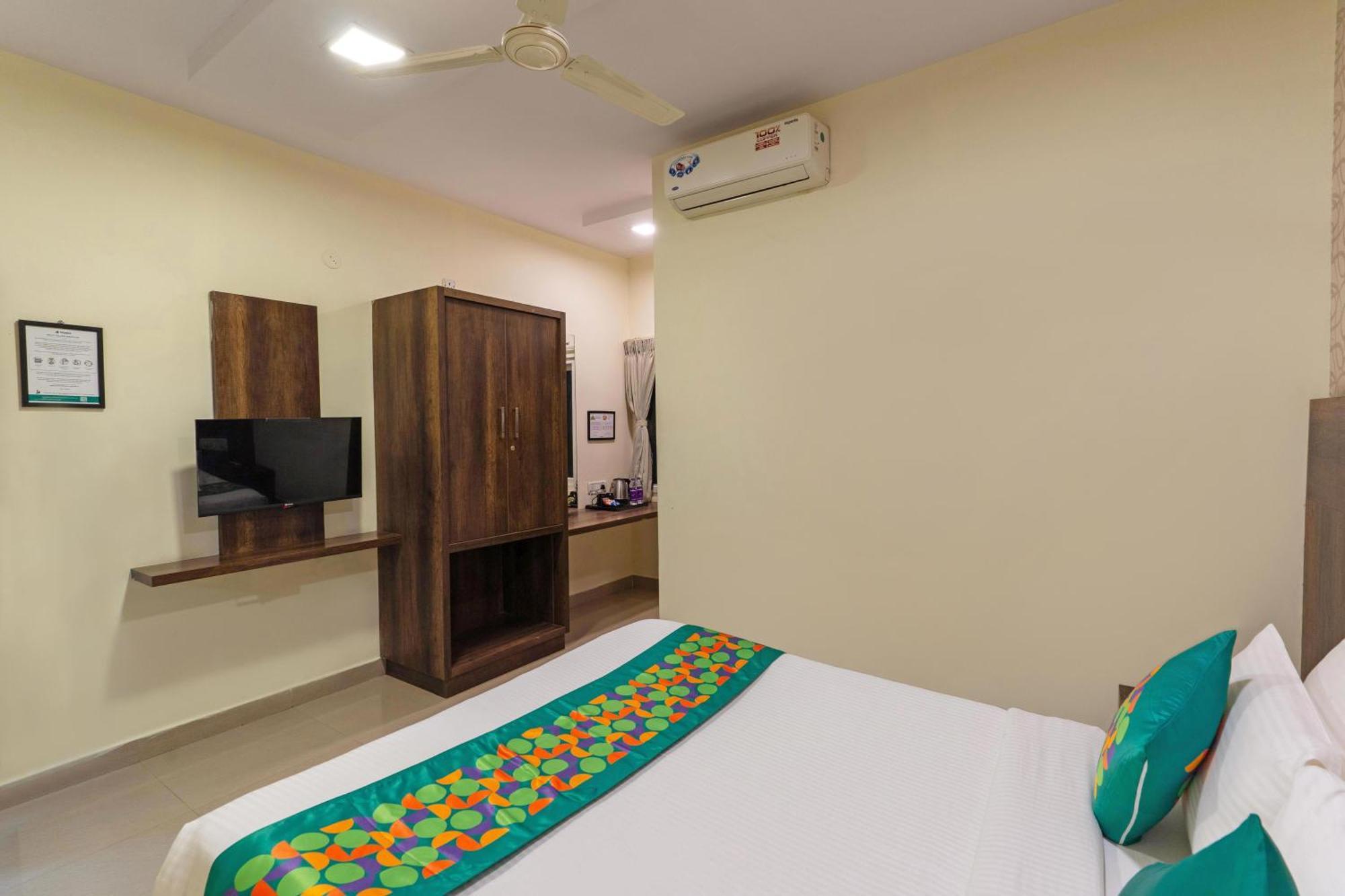Hotel Treebo Cranberry Delight, Manyata Tech Park Bangalore