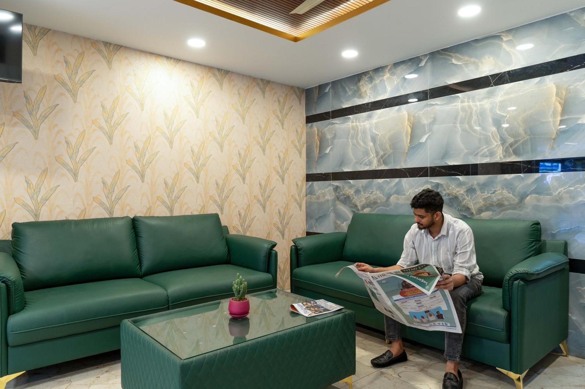 Hotel Chalet, Madiwala 3*