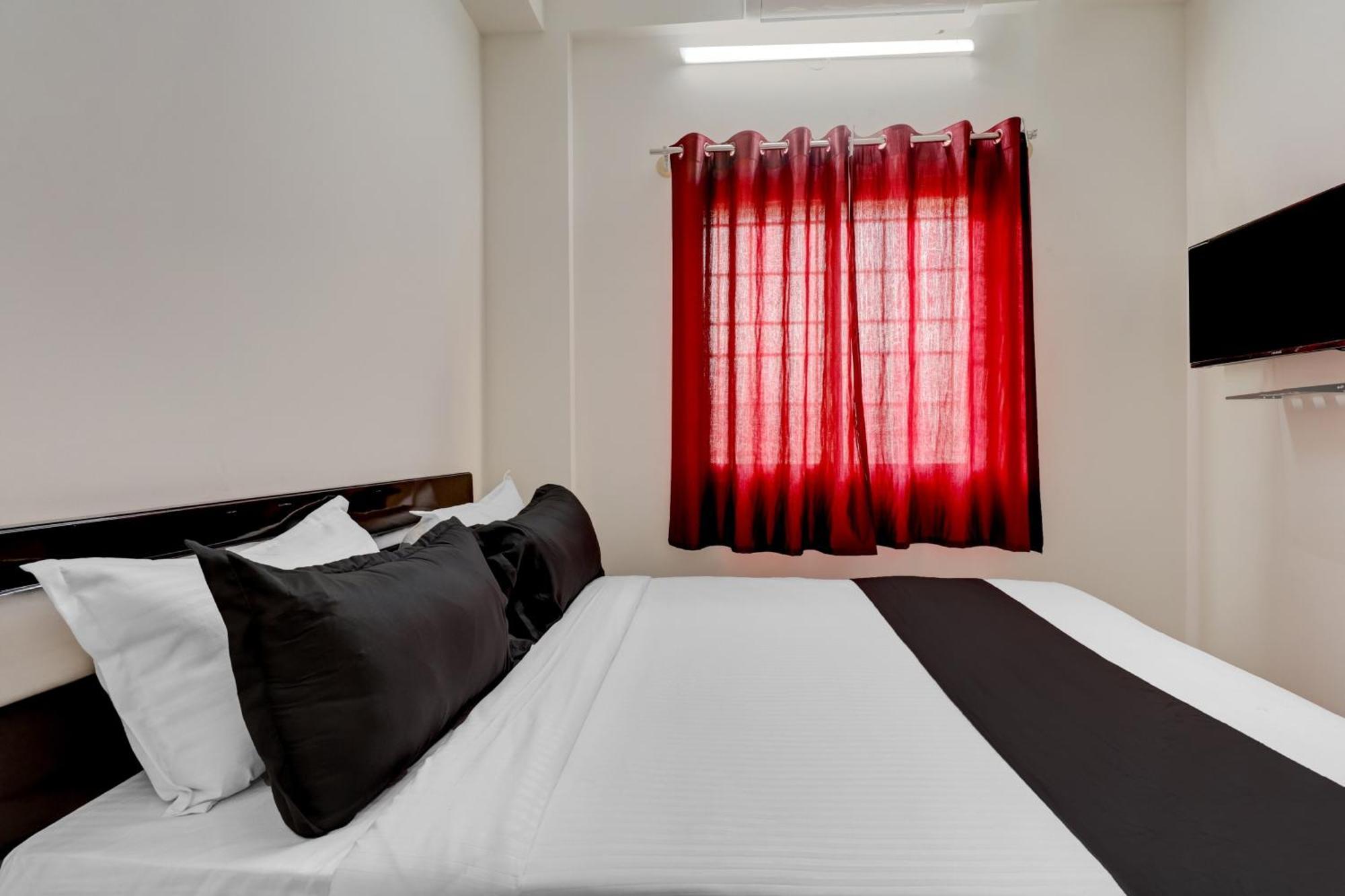 O Sri Sai Guru Comfort 4* Bangalore