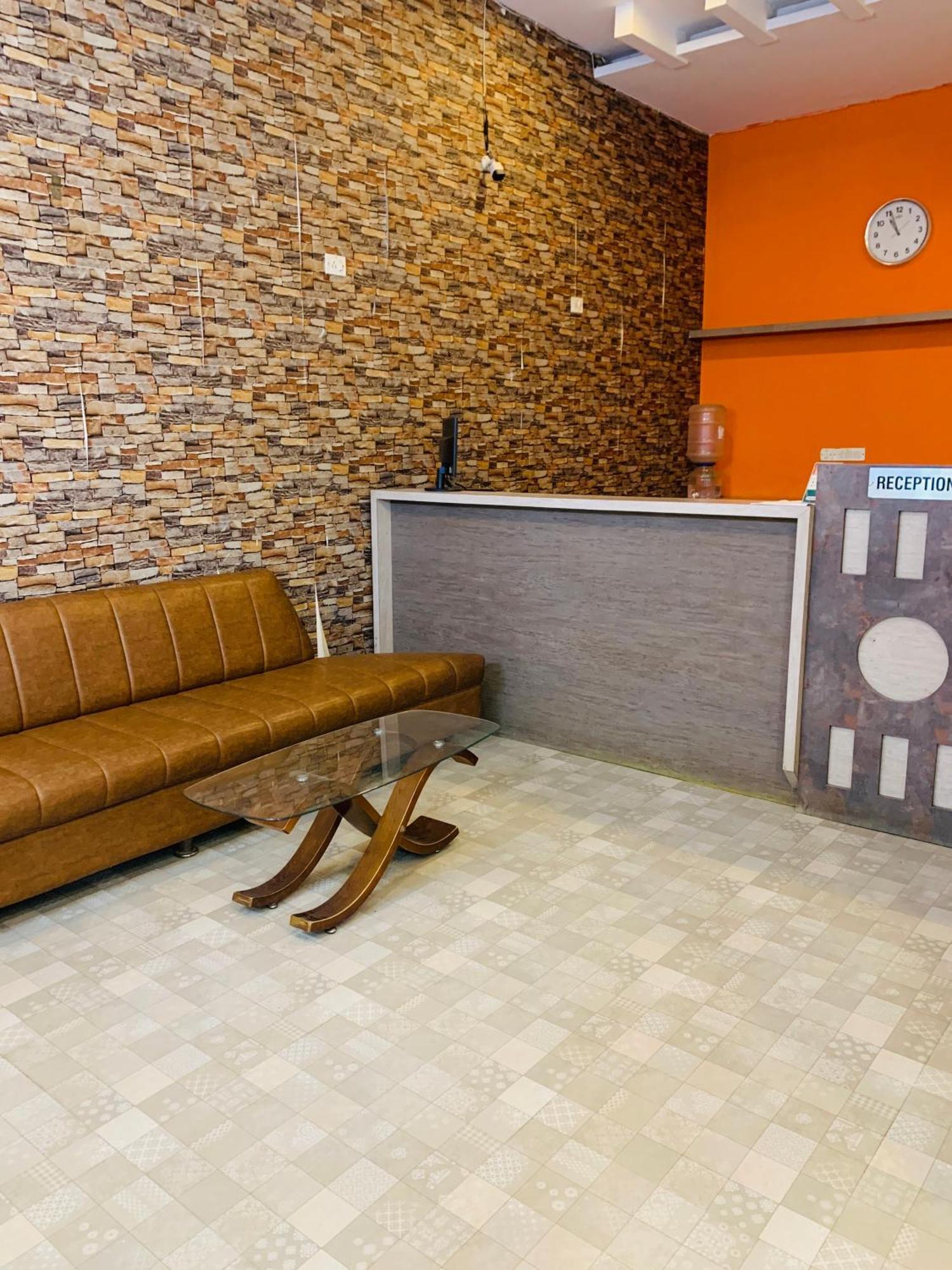 Western Silicon Hotel