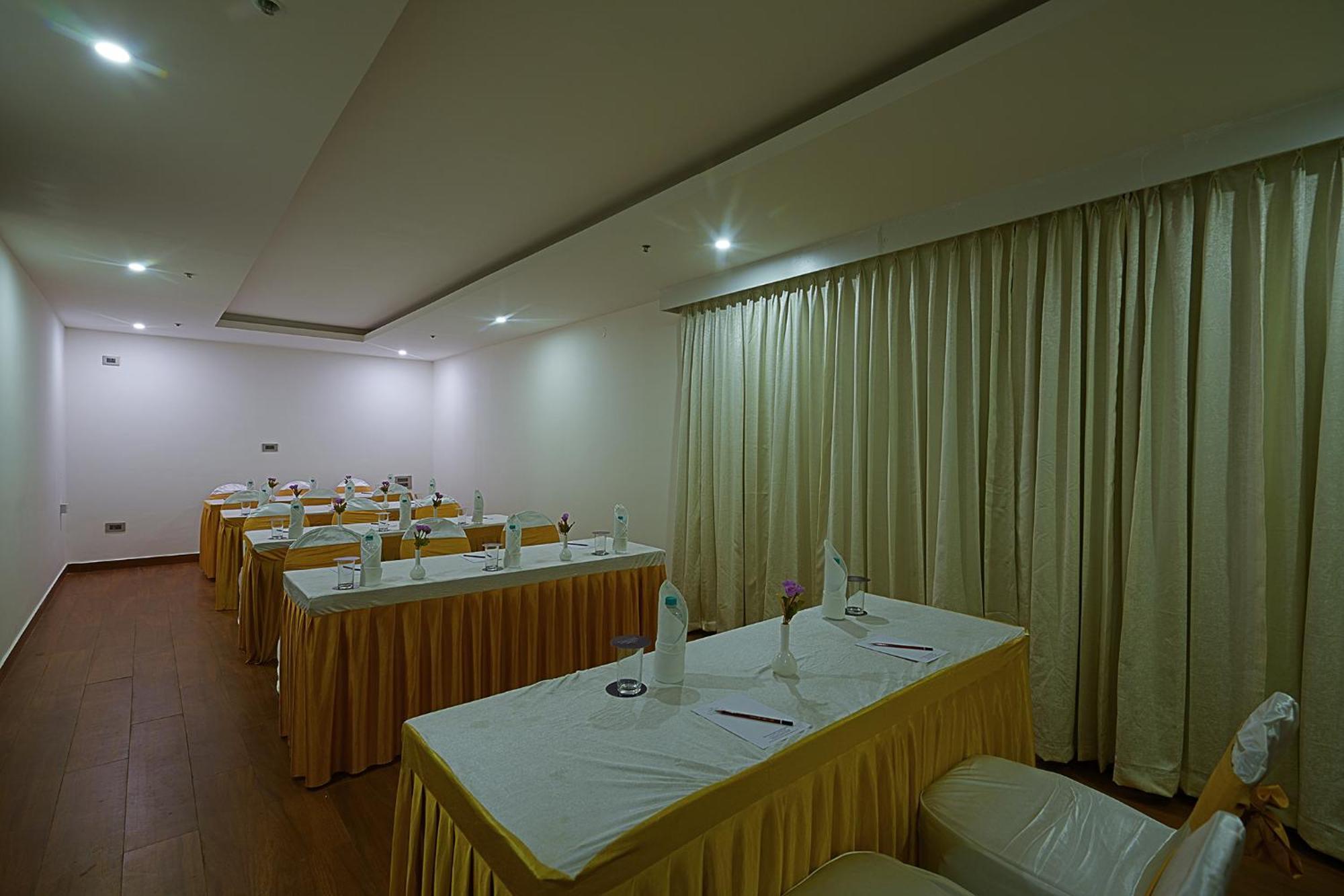 Hotel Grand Continent Malleshwaram A Sarovar Portico Affiliate Bangalore