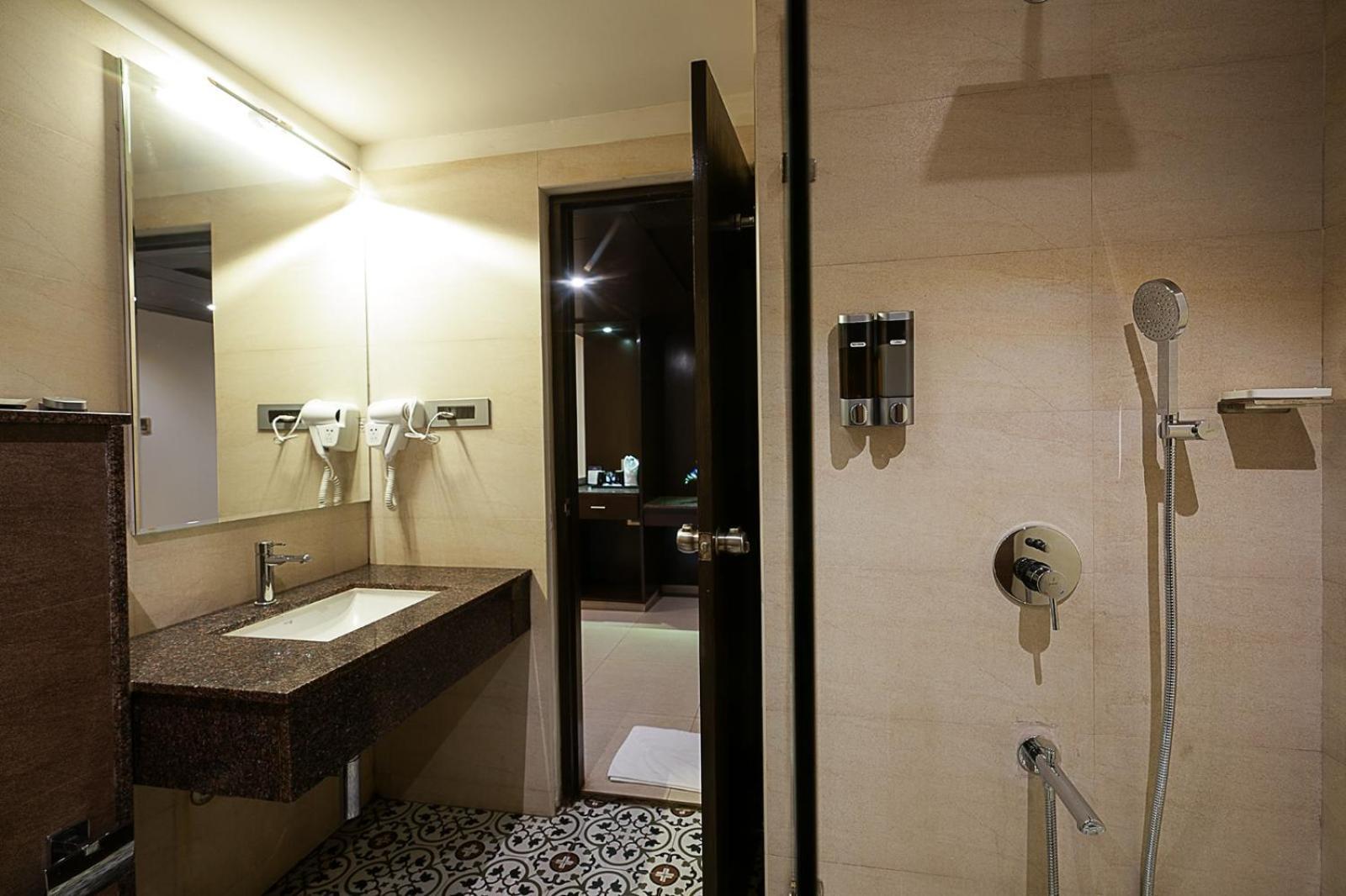 Hotel Grand Continent Malleshwaram A Sarovar Portico Affiliate