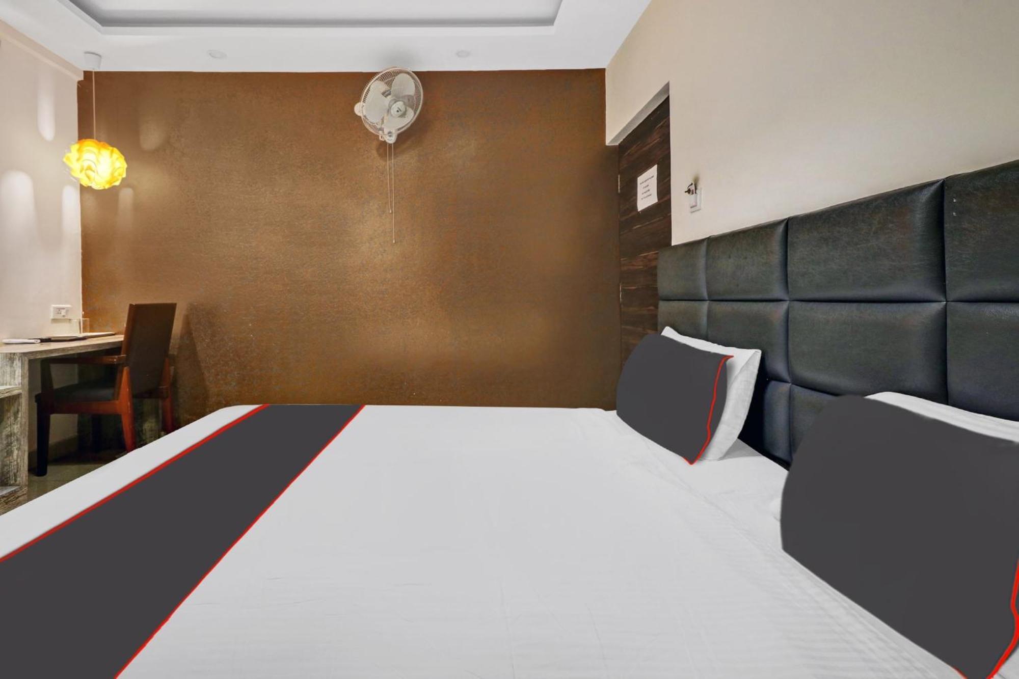 Hotel Super Collection O Manasi Residency *