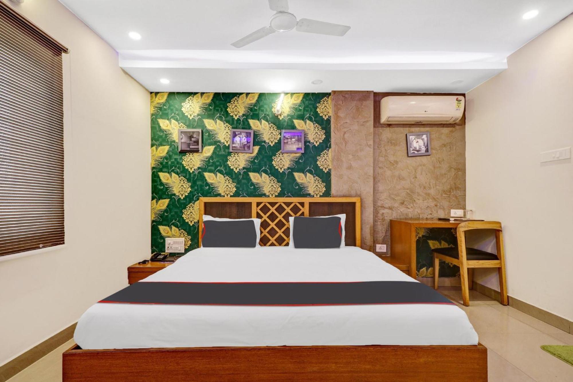 Super Collection O Manasi Residency Hotel