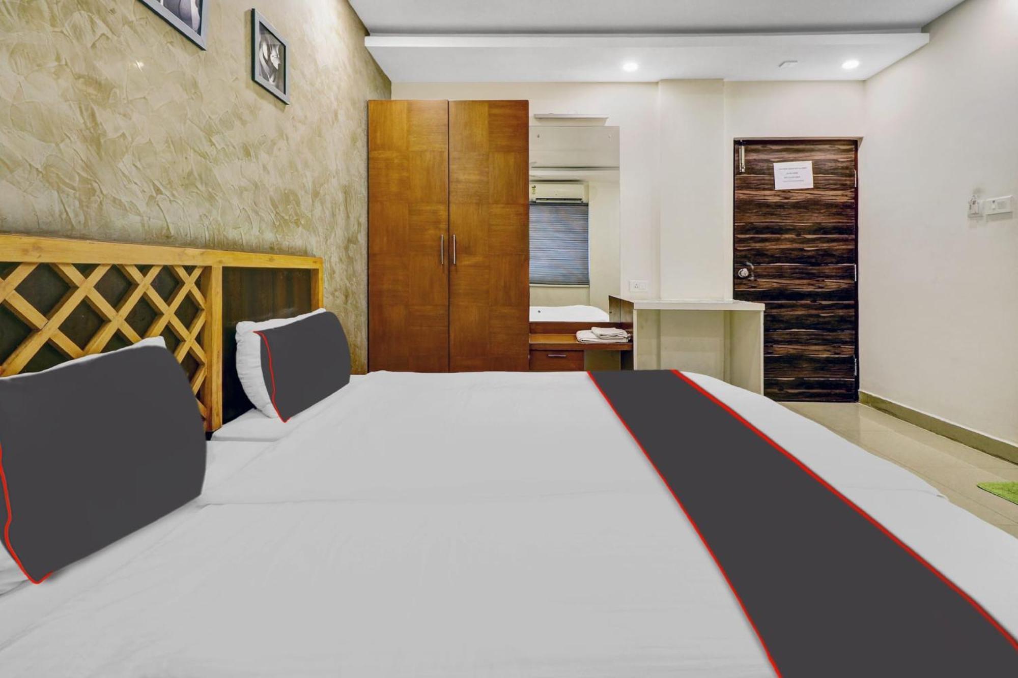 Hotel Super Collection O Manasi Residency