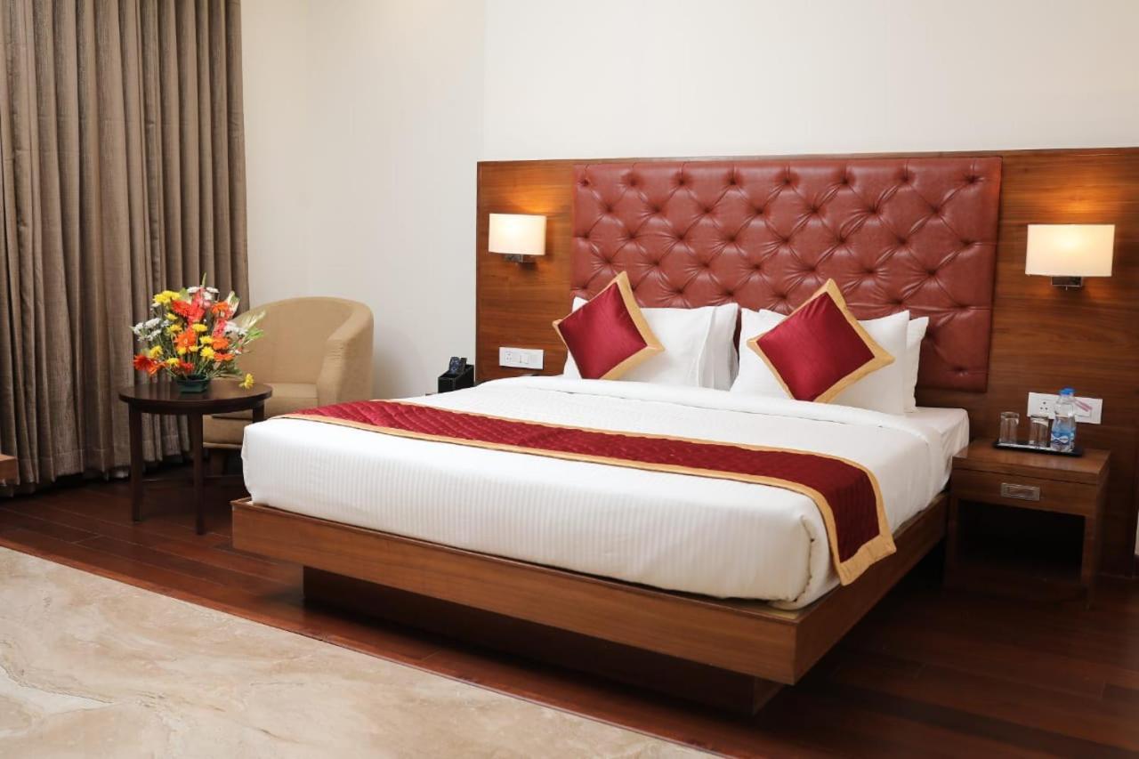 Icon Grand By Bhagini Hotel Bangalore
