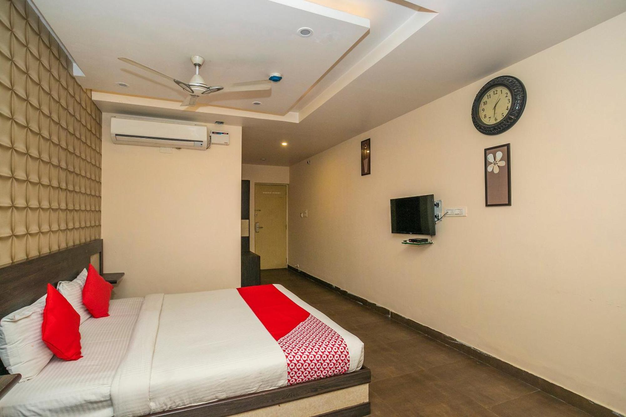 Super Collection O Indian Near Sitara Restaurant Hotel Bangalore