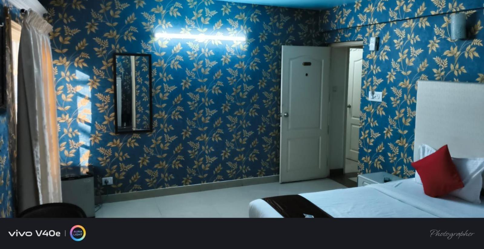 Hotel Fiesta Grand Bangalore