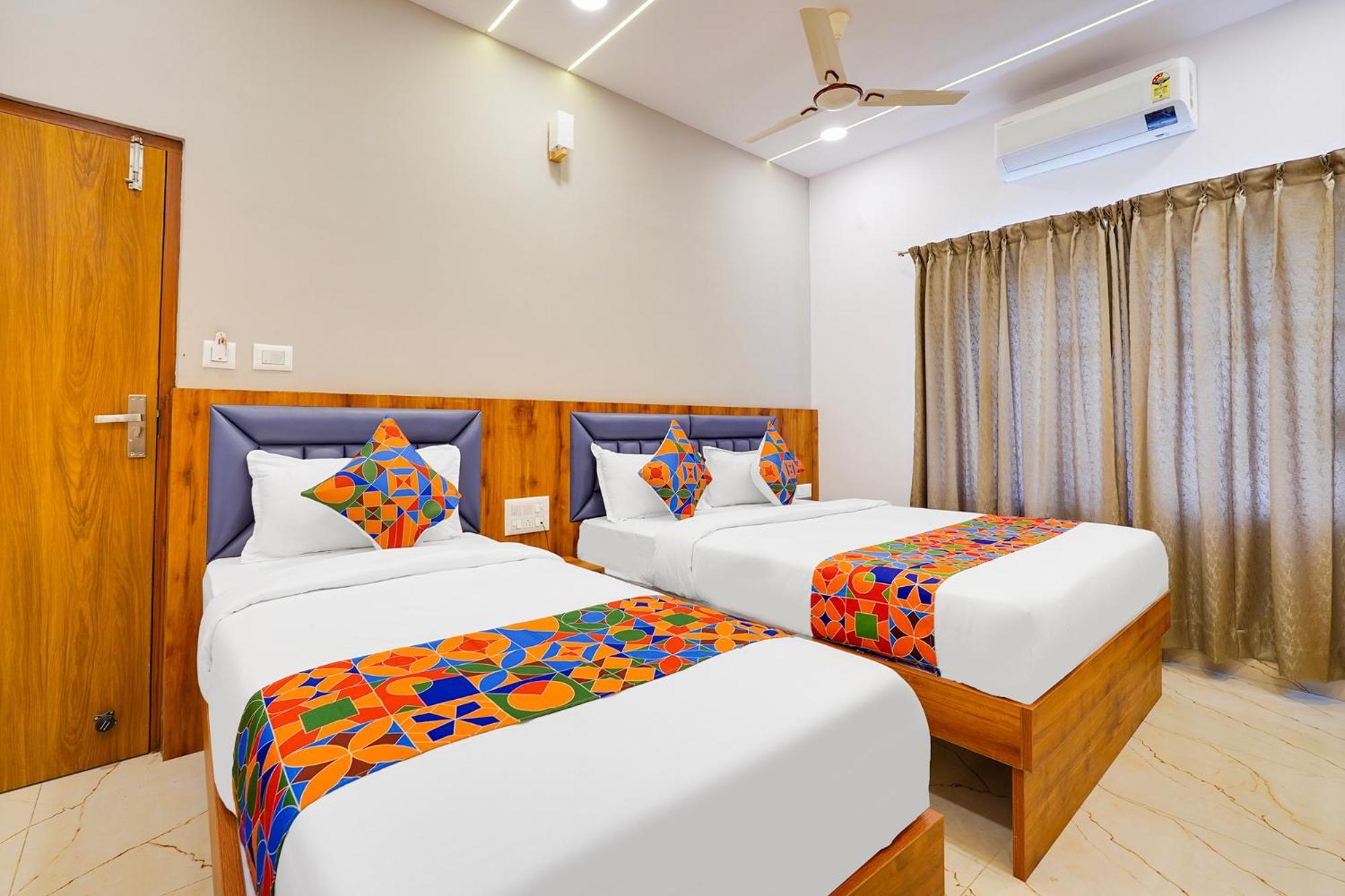Fabhotel Royal Grand - Basaveshwar Nagar 3*