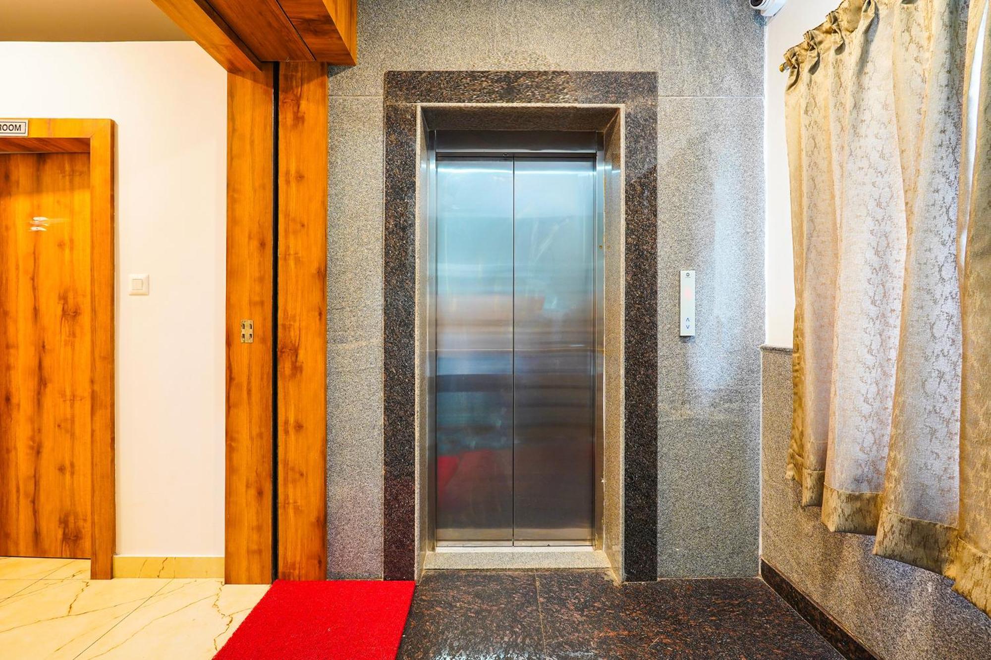 Fabhotel Royal Grand - Basaveshwar Nagar Hotel Bangalore