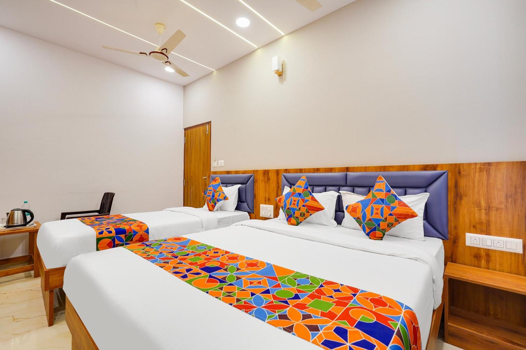 Fabhotel Royal Grand - Basaveshwar Nagar