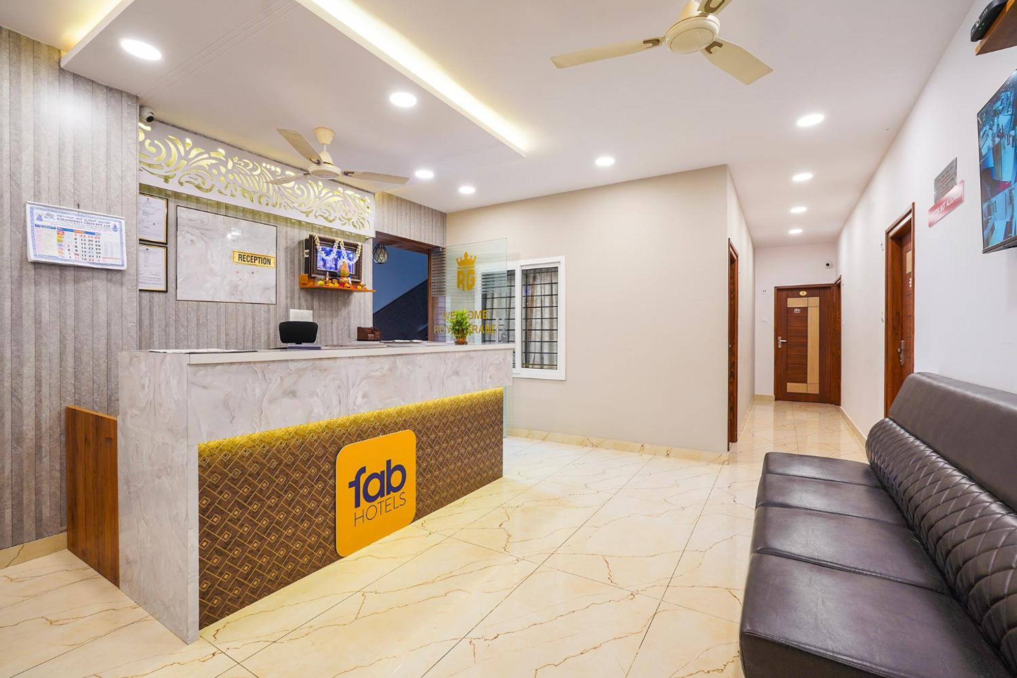 Hotel Fabhotel Royal Grand - Basaveshwar Nagar