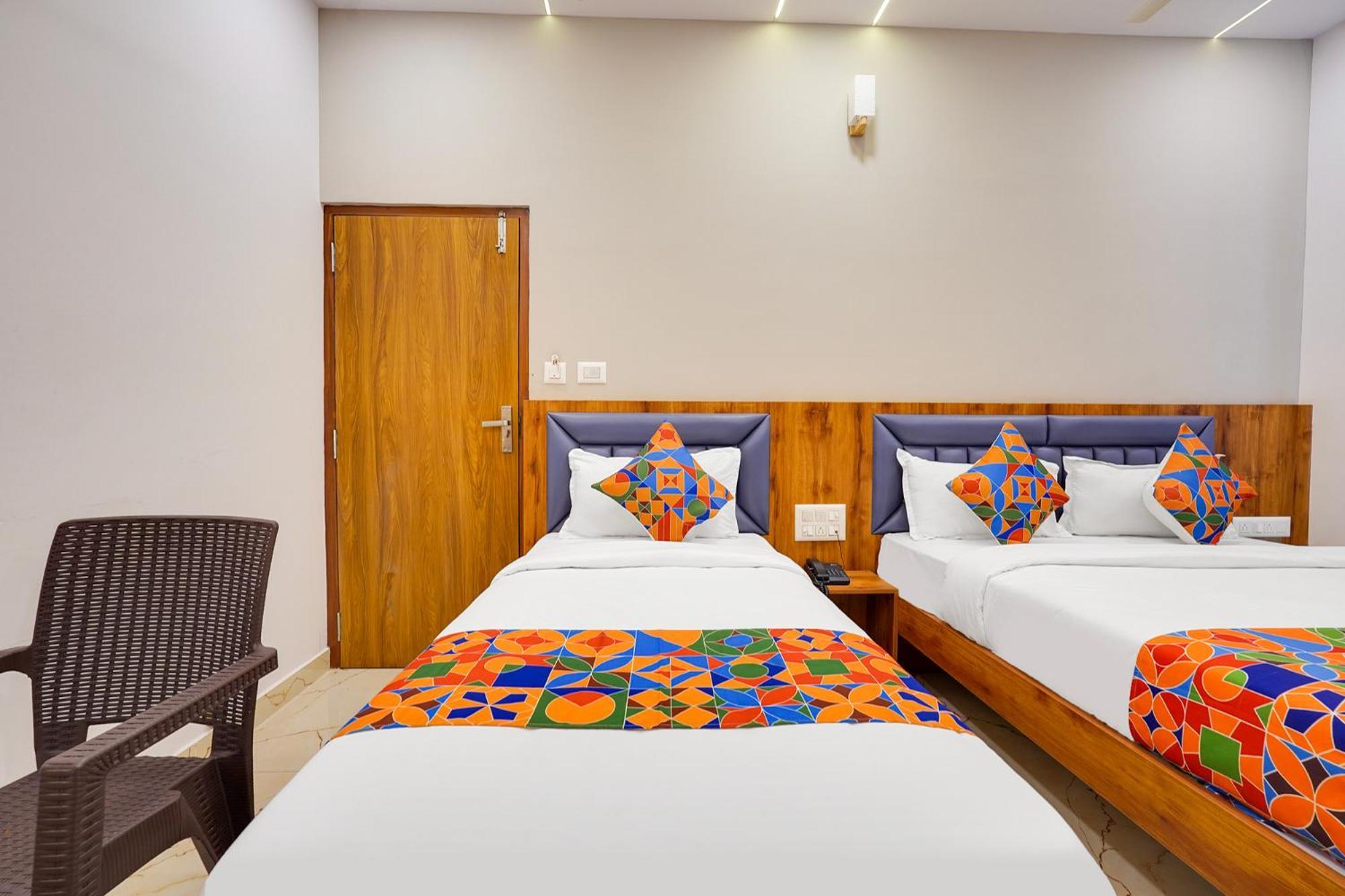 Fabhotel Royal Grand - Basaveshwar Nagar 3* Bangalore