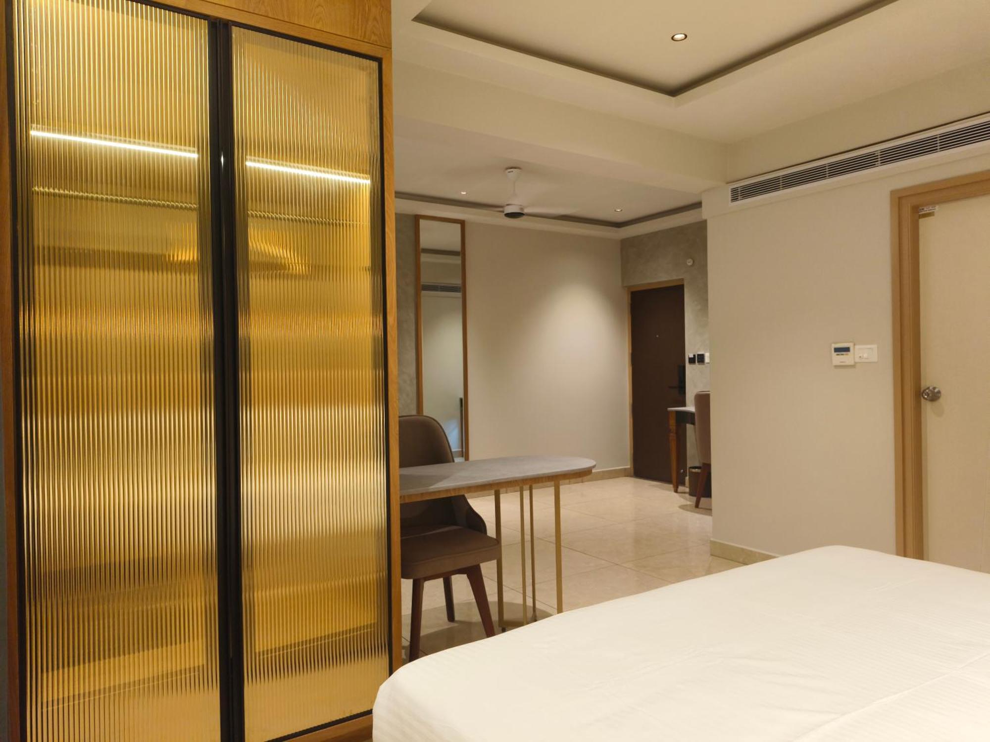 Hotel Olive Le Opera By Embassy Group Bangalore
