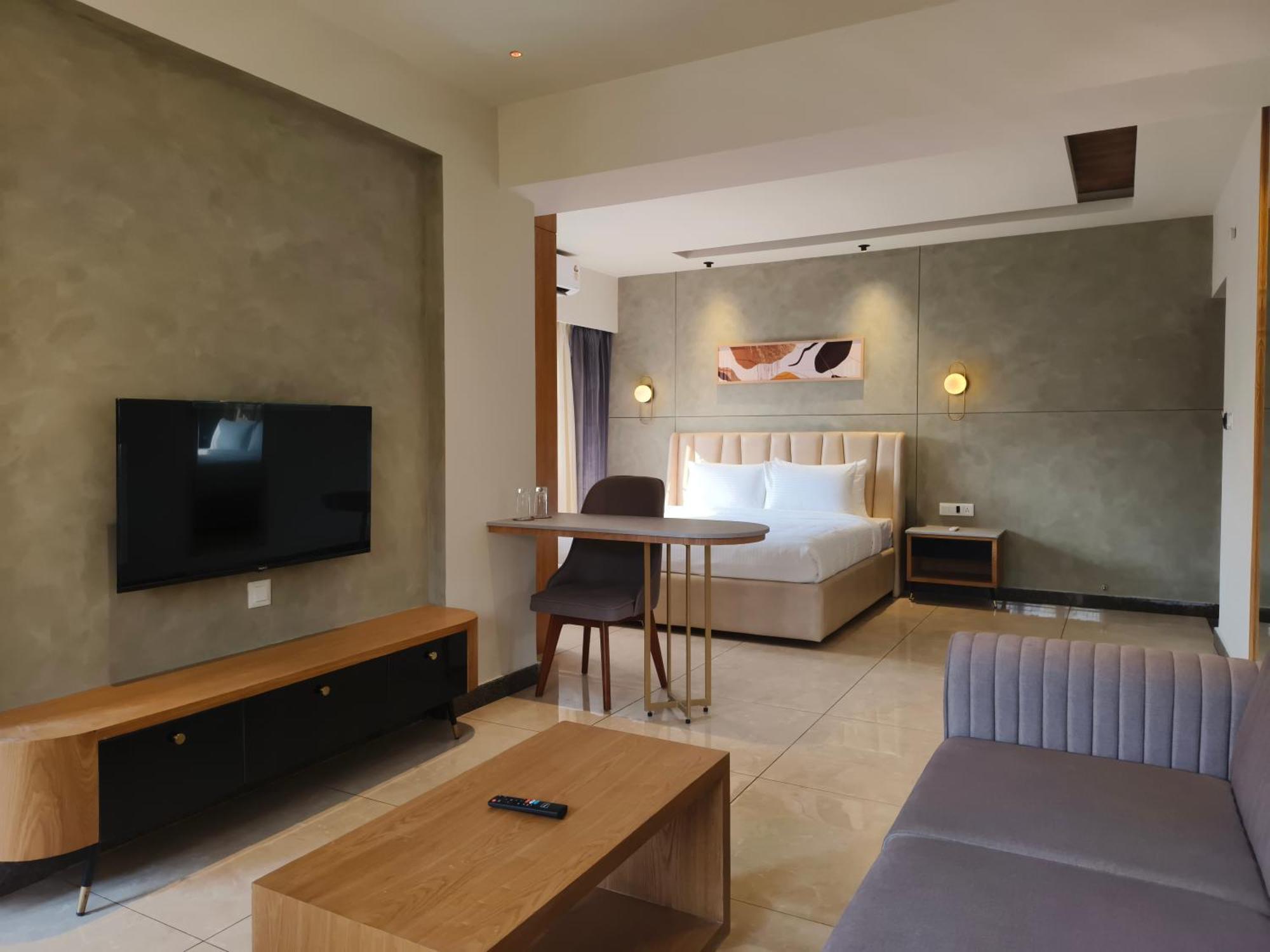 Hotel Olive Le Opera By Embassy Group 3*