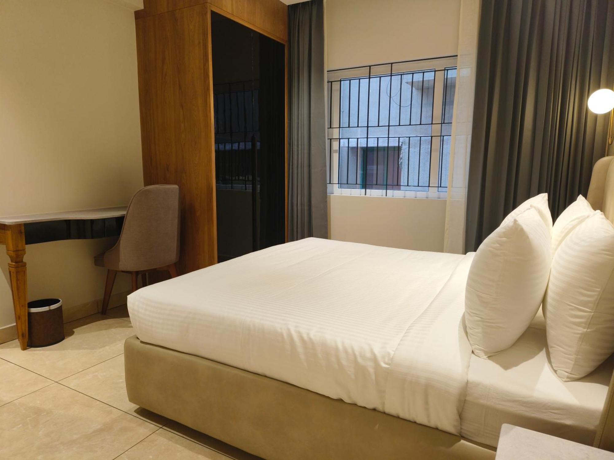 Olive Le Opera By Embassy Group Hotel