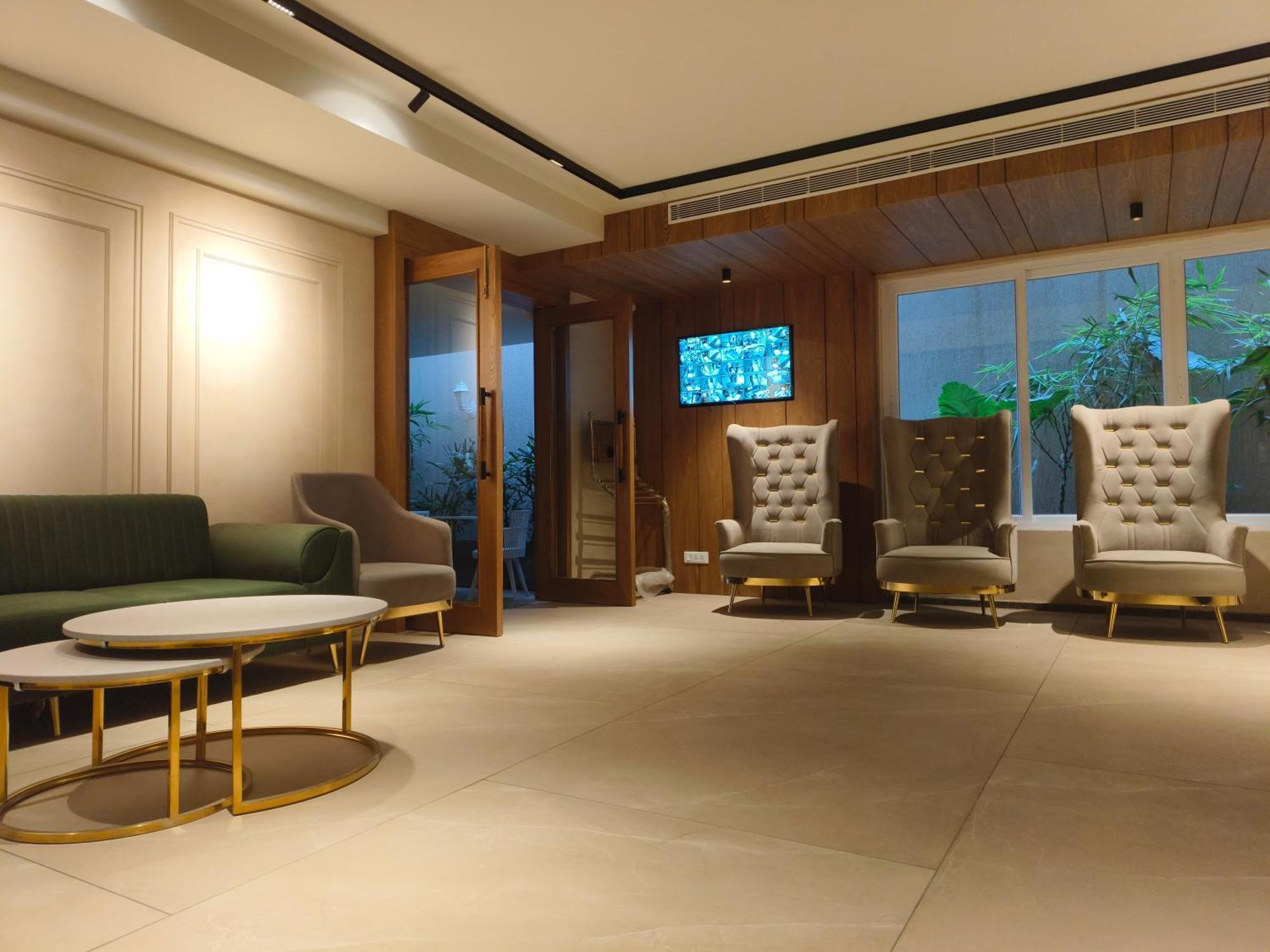 Olive Le Opera By Embassy Group